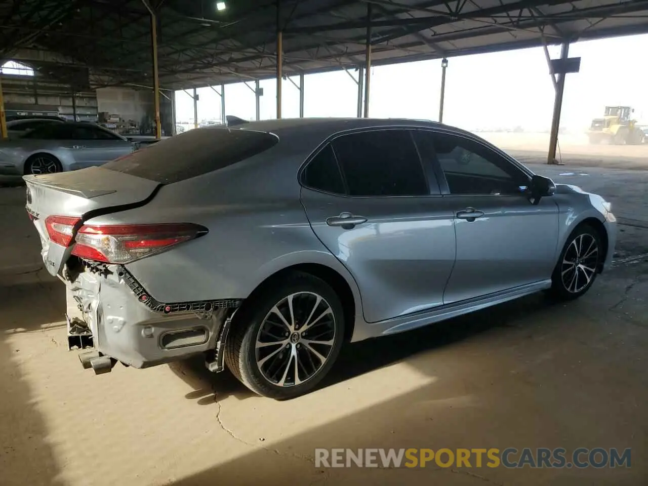 3 Фотография поврежденного автомобиля 4T1B11HK0KU228136 TOYOTA CAMRY 2019