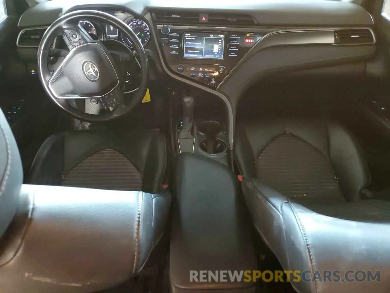 8 Фотография поврежденного автомобиля 4T1B11HK0KU228136 TOYOTA CAMRY 2019