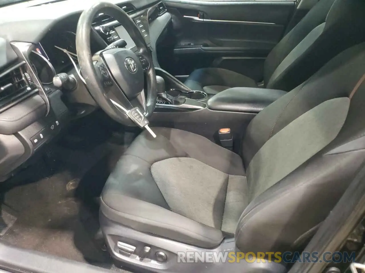 7 Photograph of a damaged car 4T1B11HK0KU237080 TOYOTA CAMRY 2019