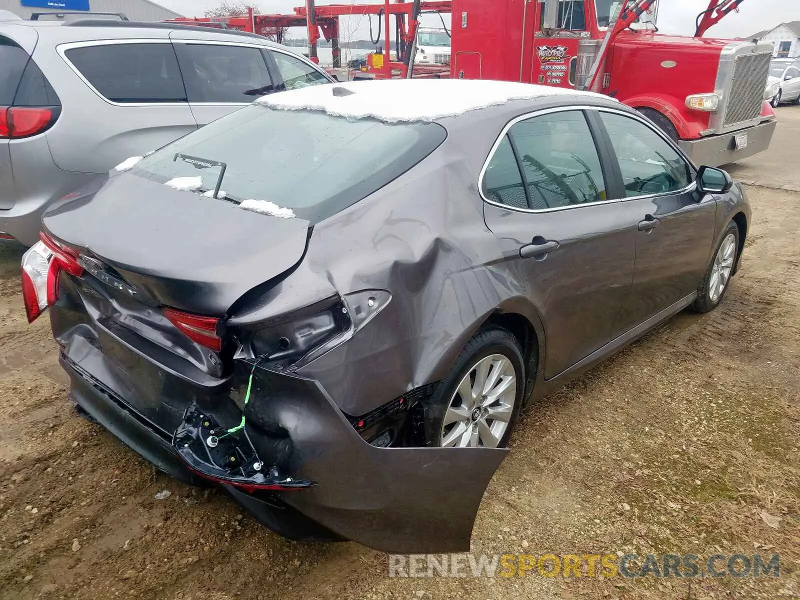 4 Photograph of a damaged car 4T1B11HK0KU237175 TOYOTA CAMRY 2019