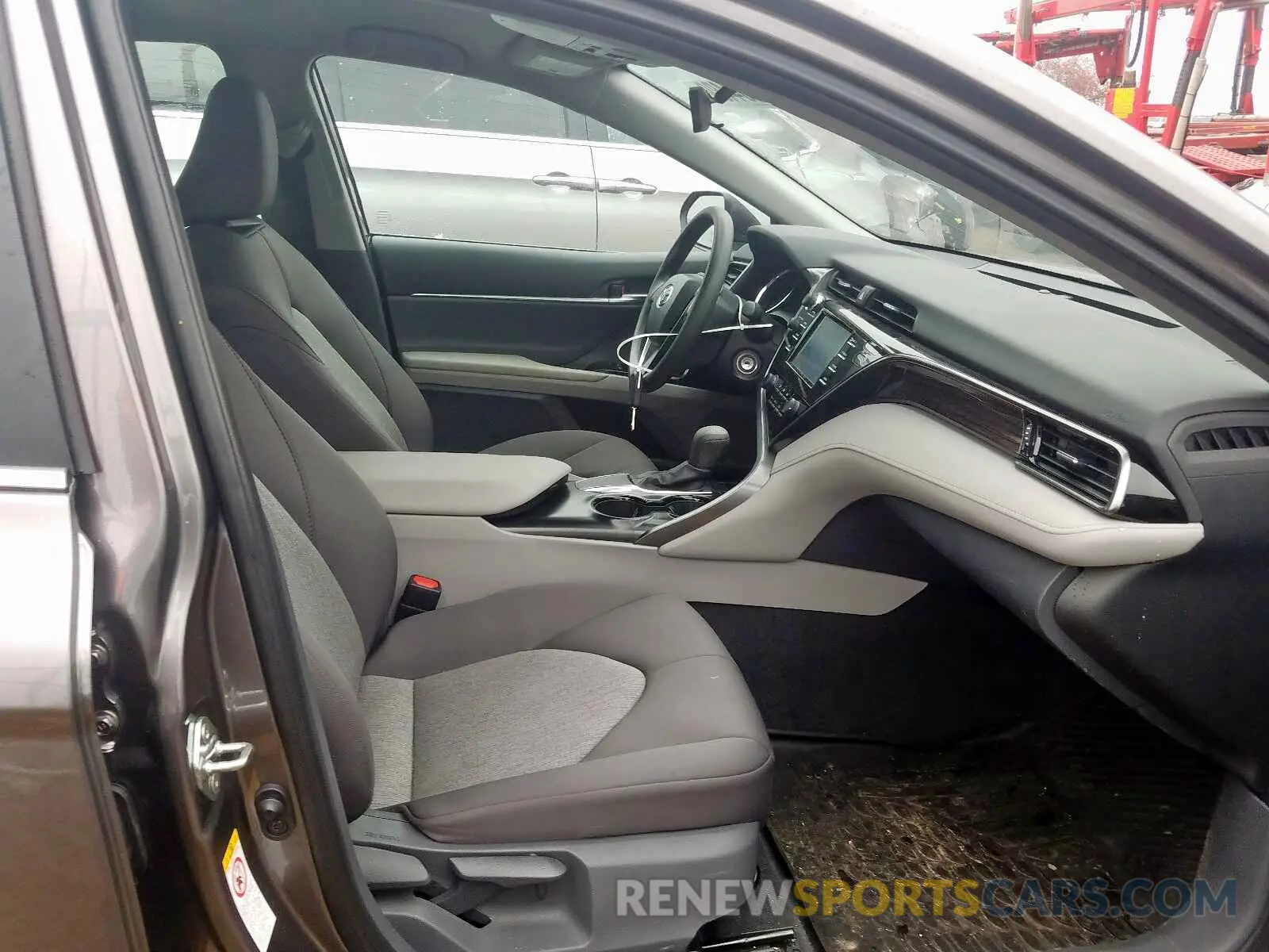 5 Photograph of a damaged car 4T1B11HK0KU237175 TOYOTA CAMRY 2019