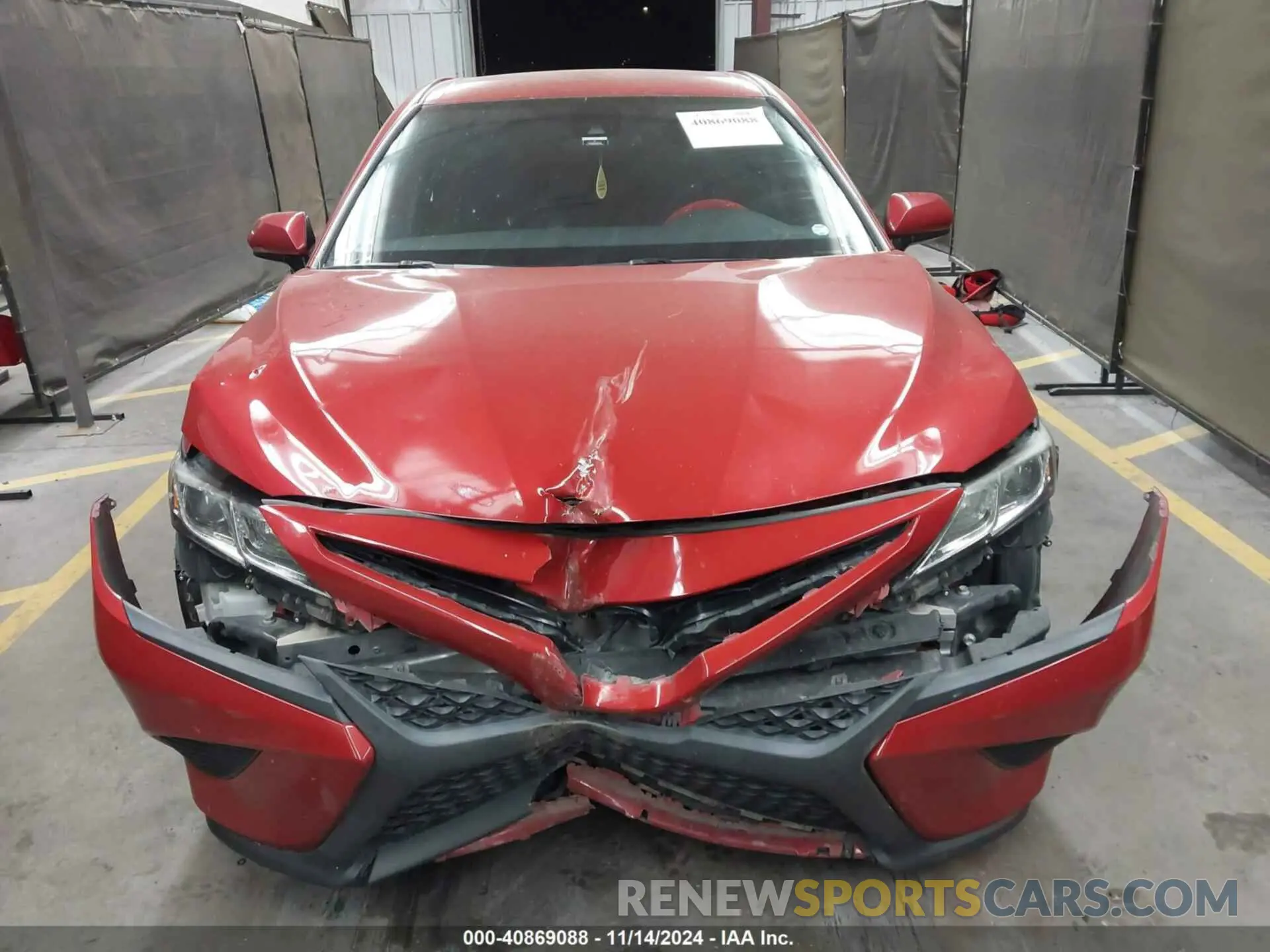 12 Photograph of a damaged car 4T1B11HK0KU240500 TOYOTA CAMRY 2019