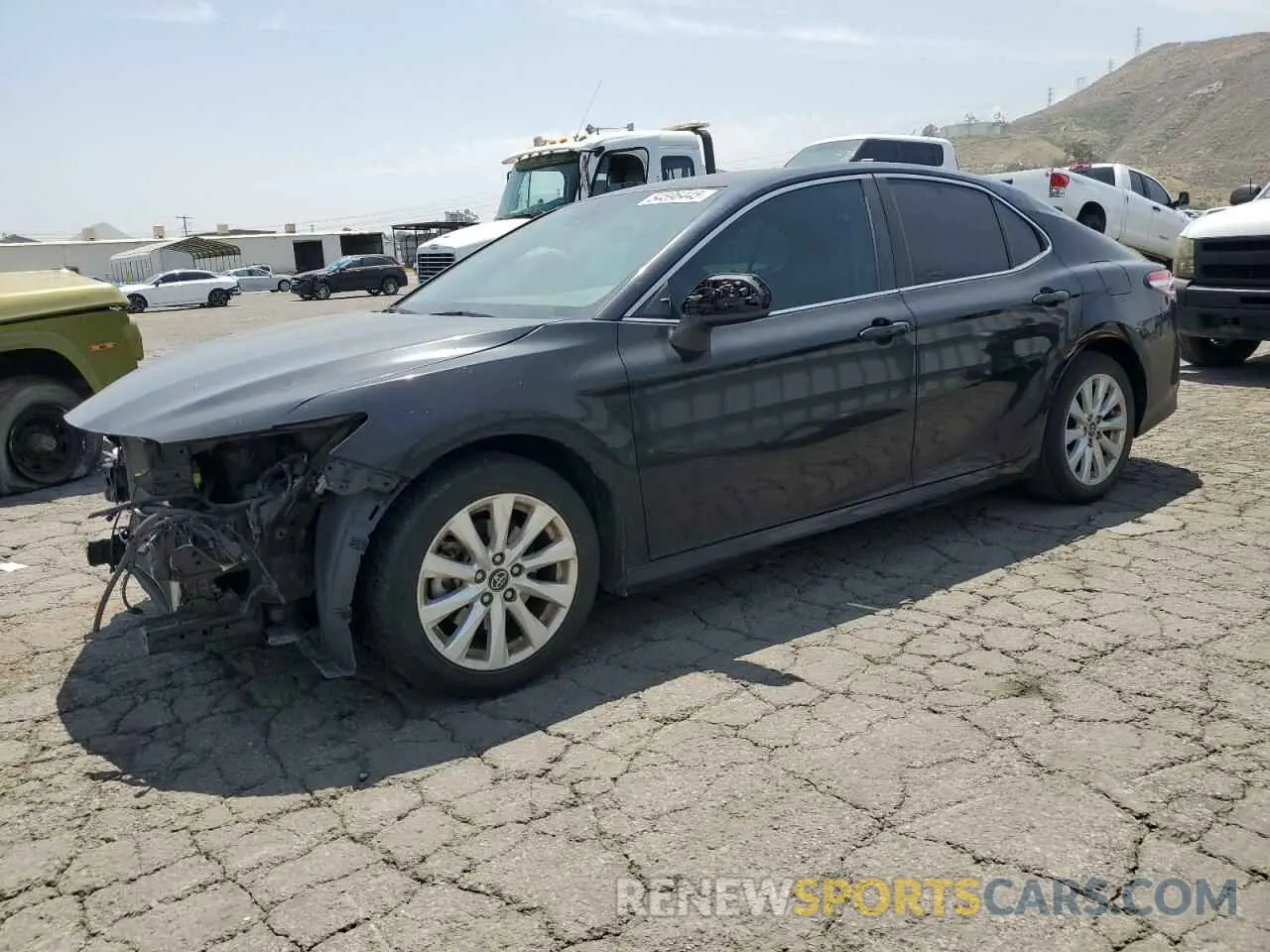1 Фотография поврежденного автомобиля 4T1B11HK0KU249407 TOYOTA CAMRY 2019