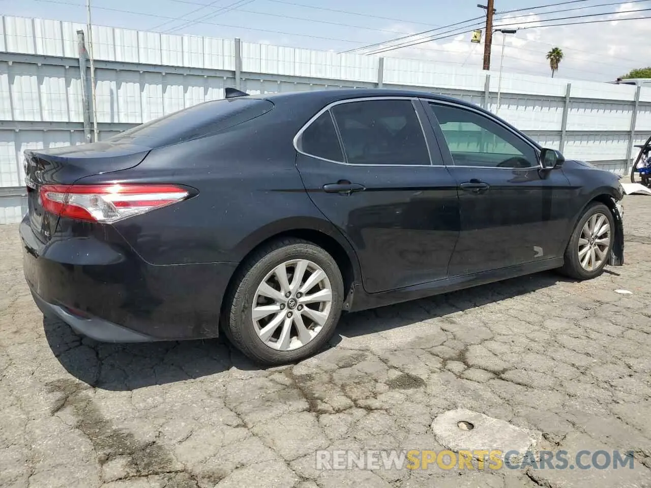 3 Фотография поврежденного автомобиля 4T1B11HK0KU249407 TOYOTA CAMRY 2019