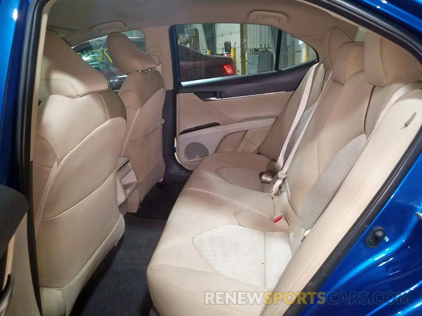 6 Фотография поврежденного автомобиля 4T1B11HK0KU257944 TOYOTA CAMRY 2019