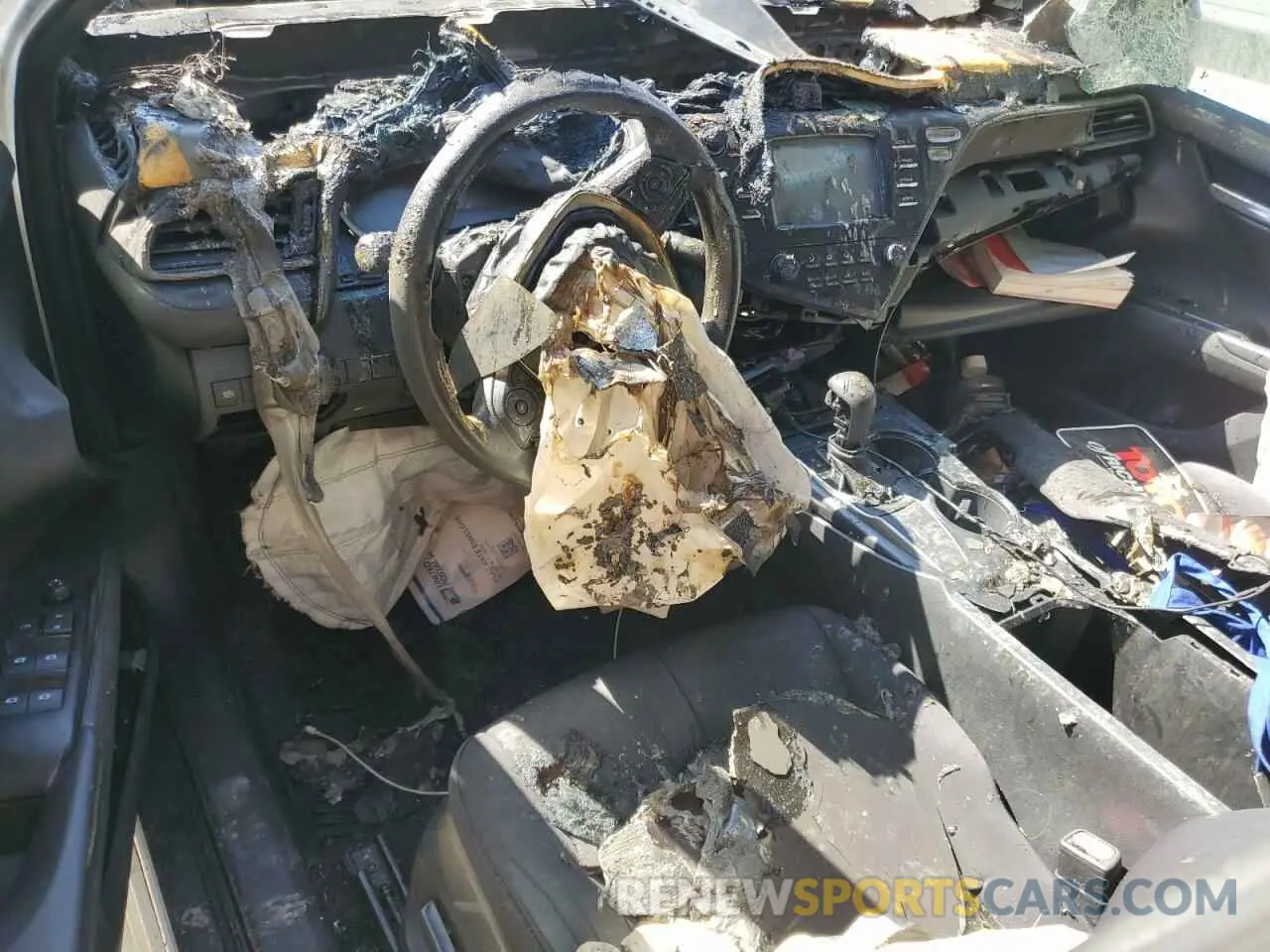 8 Photograph of a damaged car 4T1B11HK0KU265736 TOYOTA CAMRY 2019