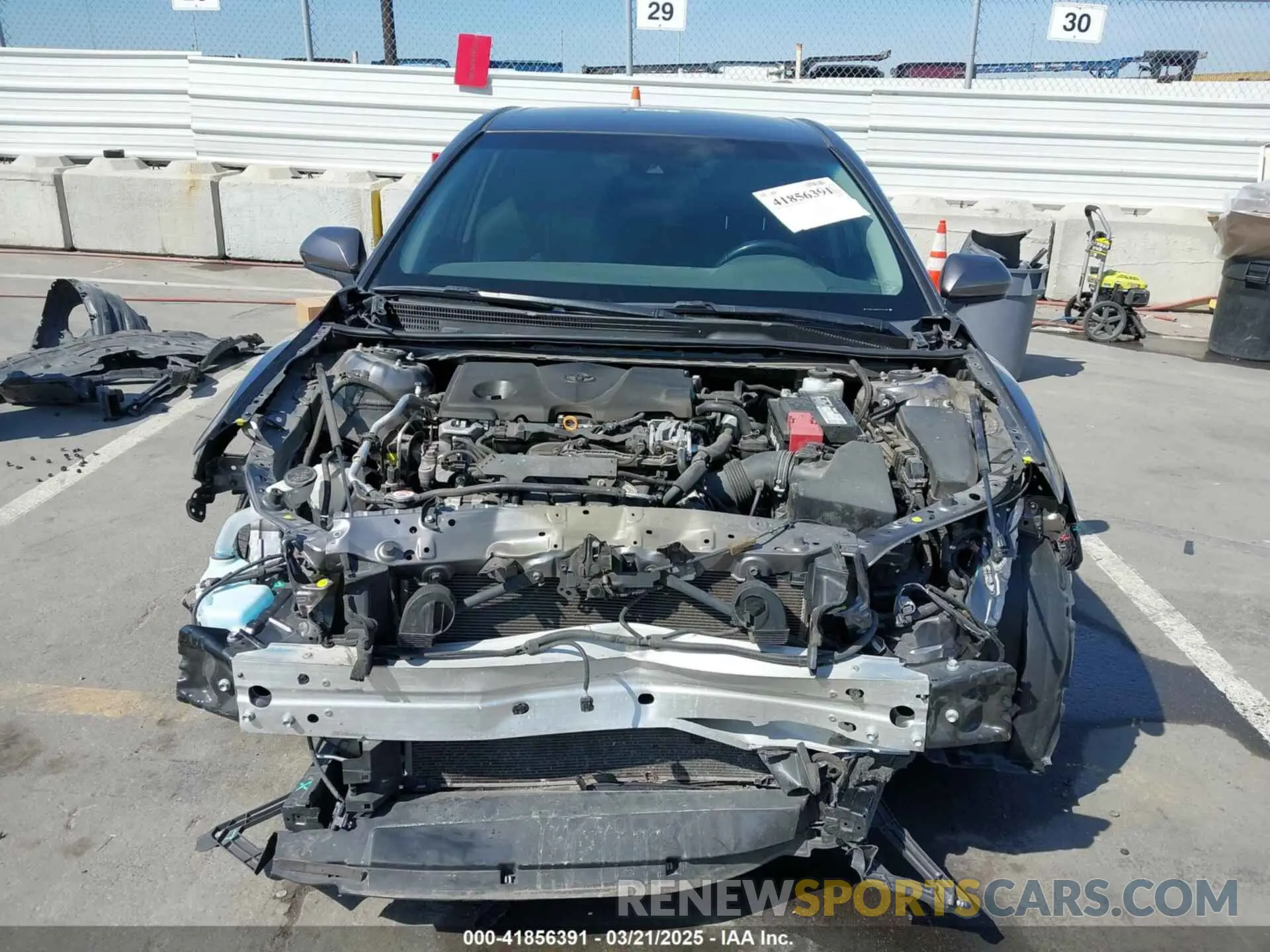 13 Photograph of a damaged car 4T1B11HK0KU271438 TOYOTA CAMRY 2019