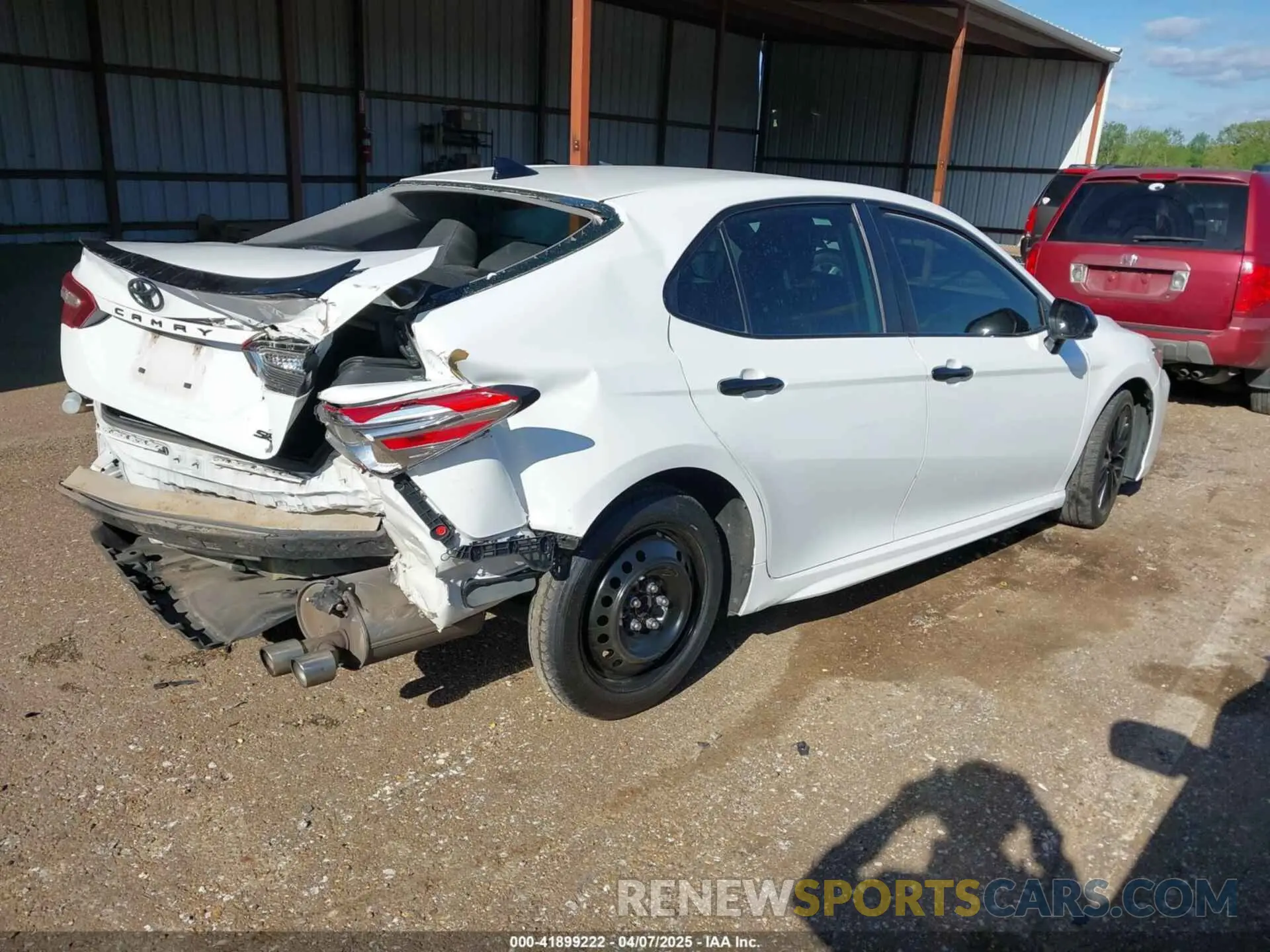 4 Фотография поврежденного автомобиля 4T1B11HK0KU276378 TOYOTA CAMRY 2019