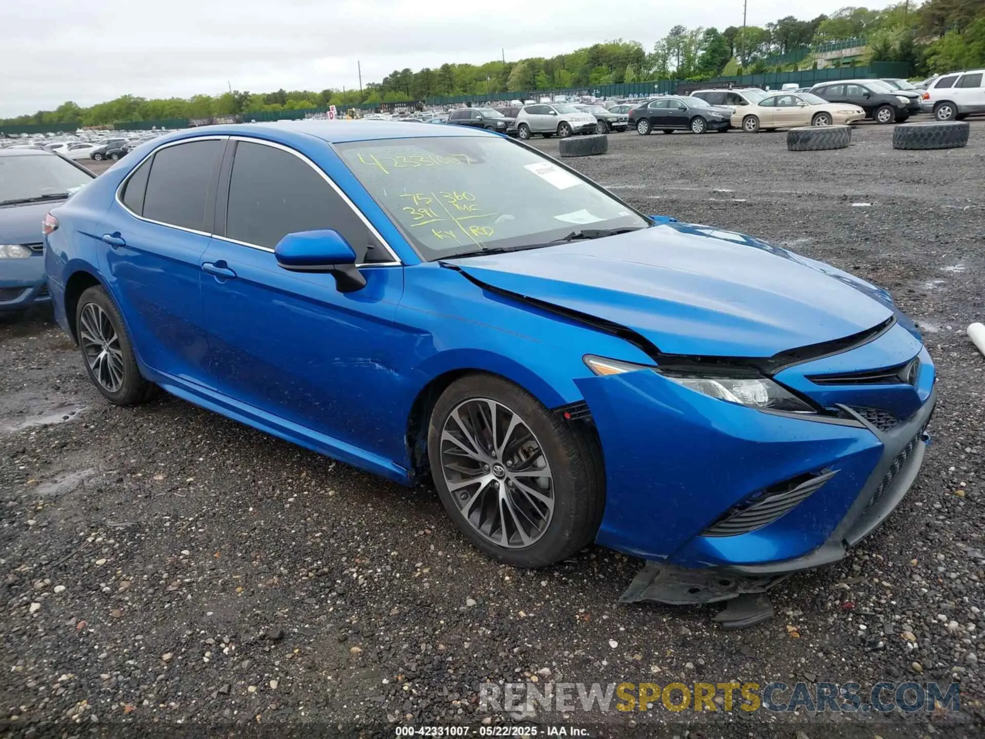 1 Photograph of a damaged car 4T1B11HK0KU278079 TOYOTA CAMRY 2019