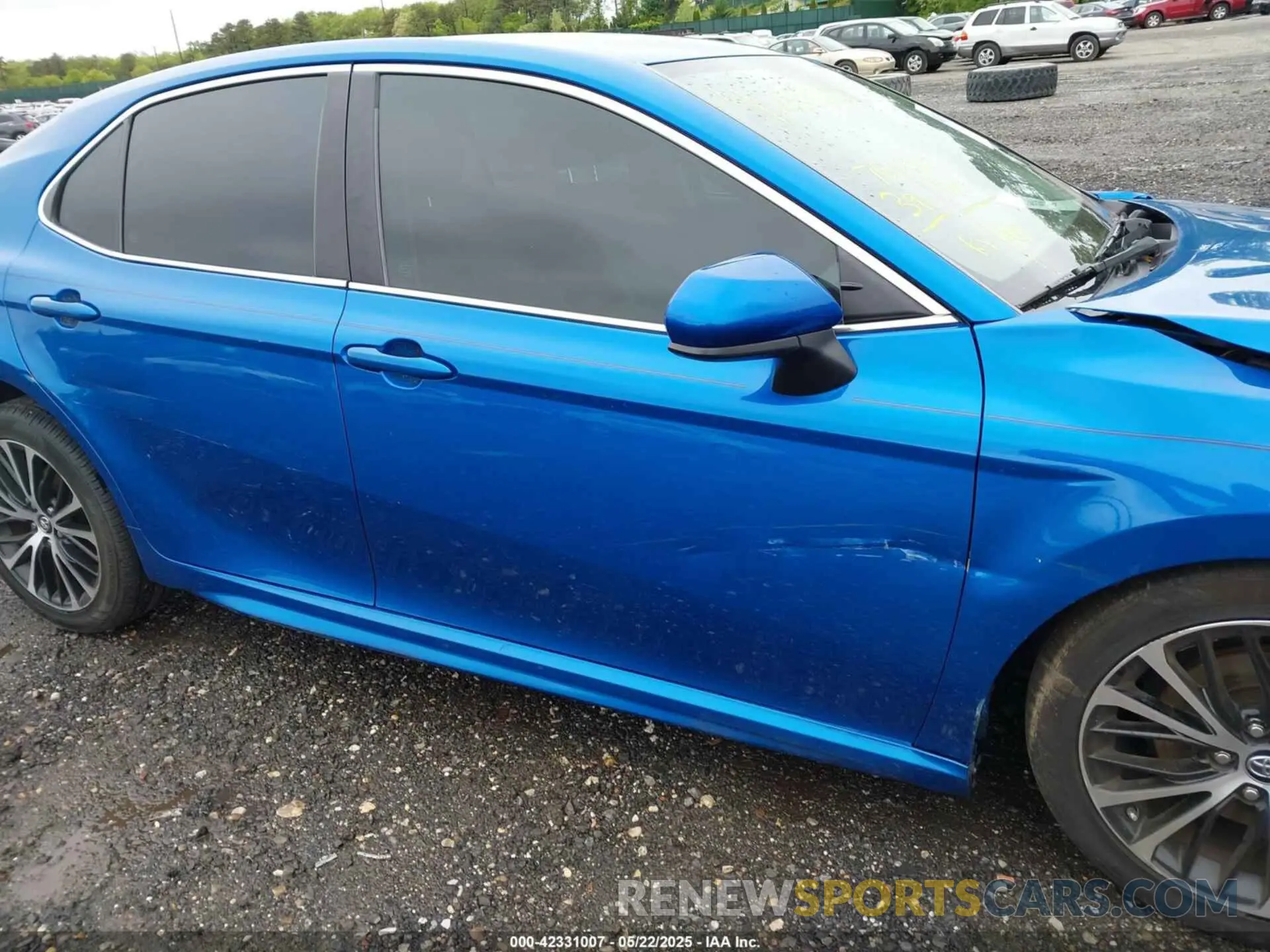 20 Photograph of a damaged car 4T1B11HK0KU278079 TOYOTA CAMRY 2019