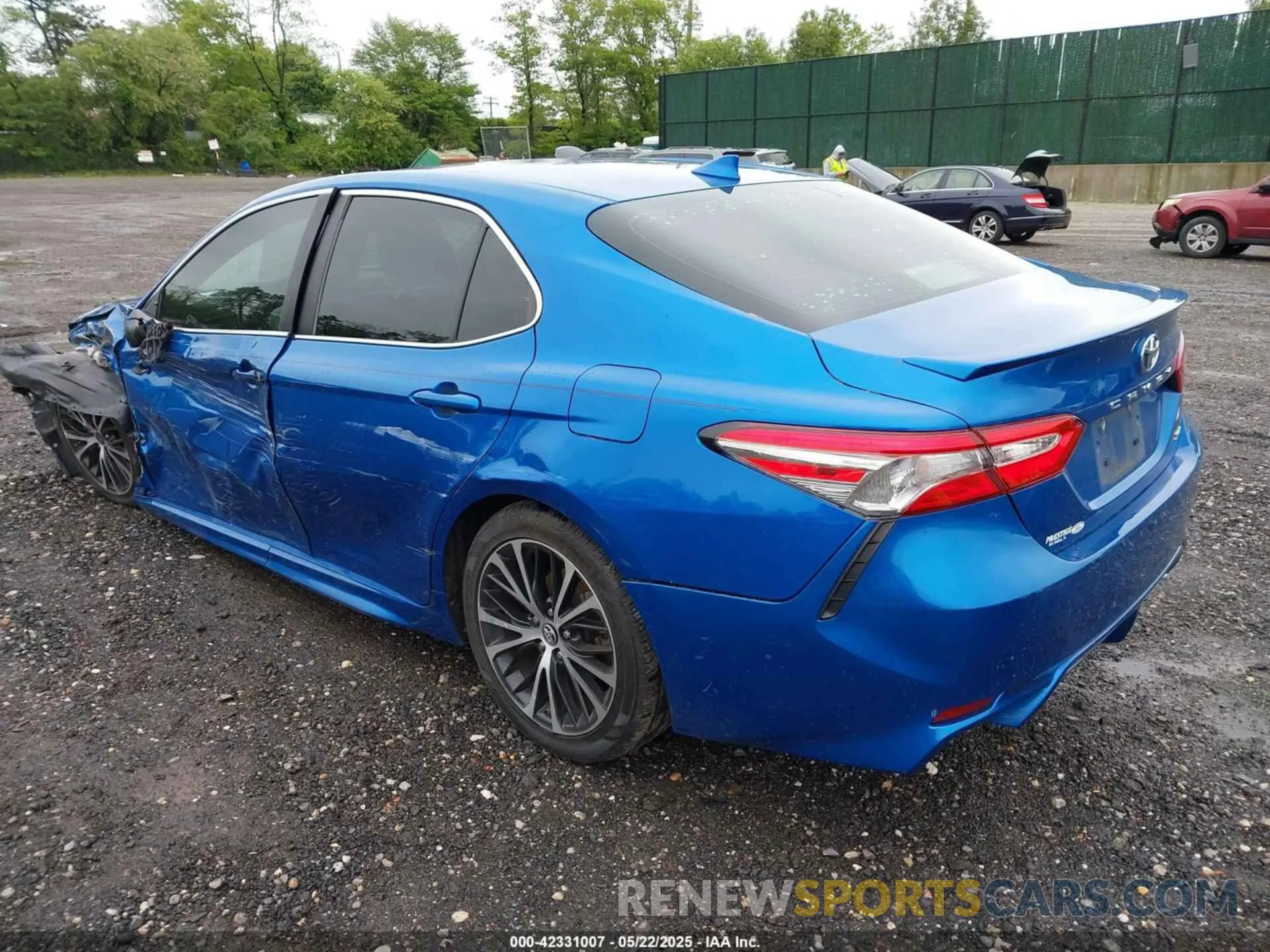 3 Photograph of a damaged car 4T1B11HK0KU278079 TOYOTA CAMRY 2019