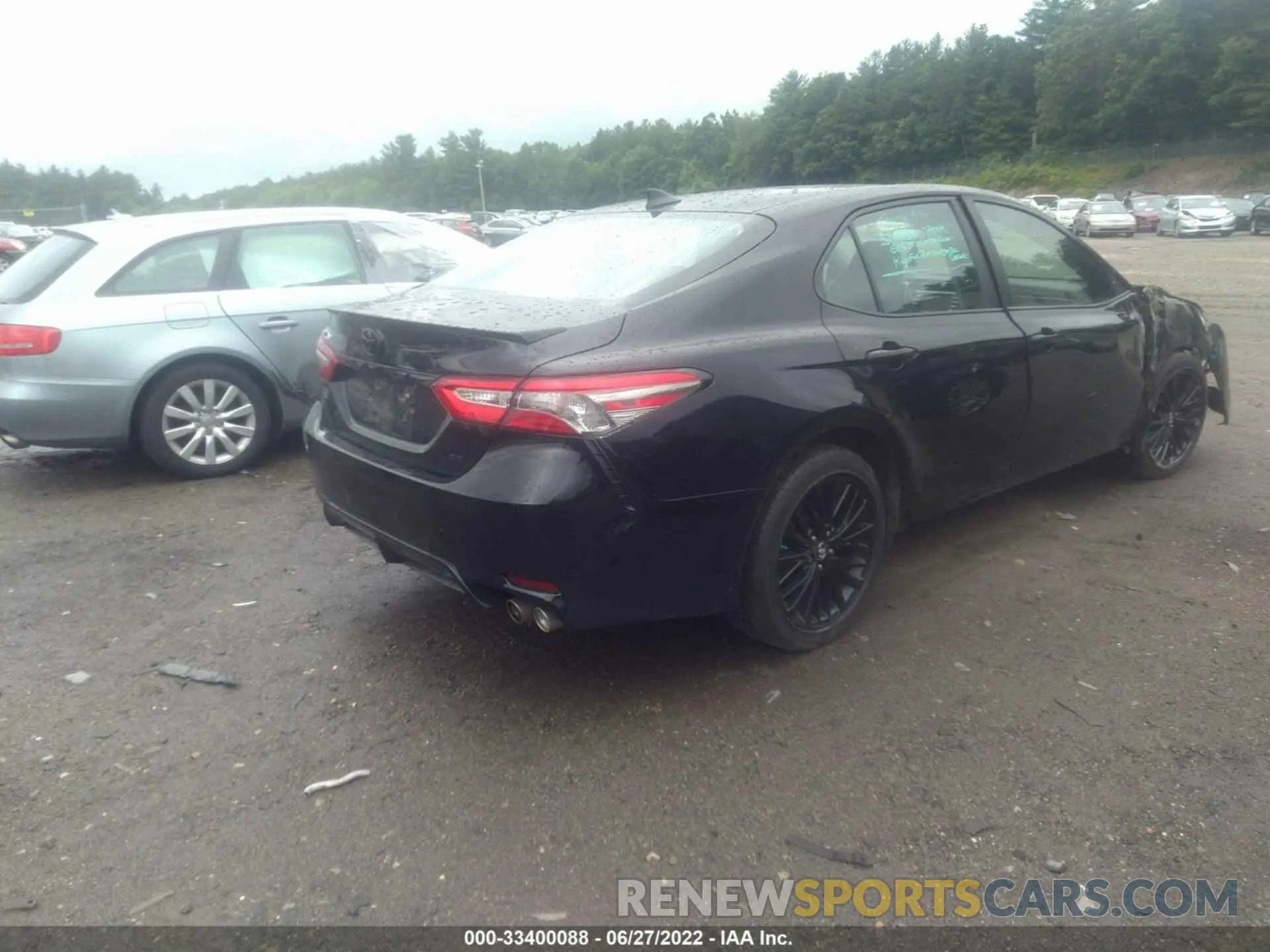 4 Photograph of a damaged car 4T1B11HK0KU278146 TOYOTA CAMRY 2019