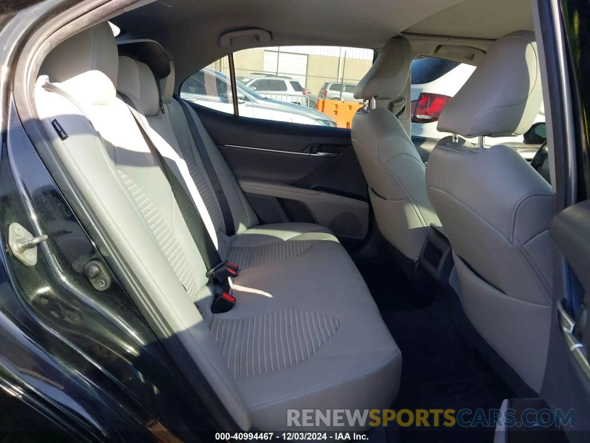 8 Фотография поврежденного автомобиля 4T1B11HK0KU282892 TOYOTA CAMRY 2019