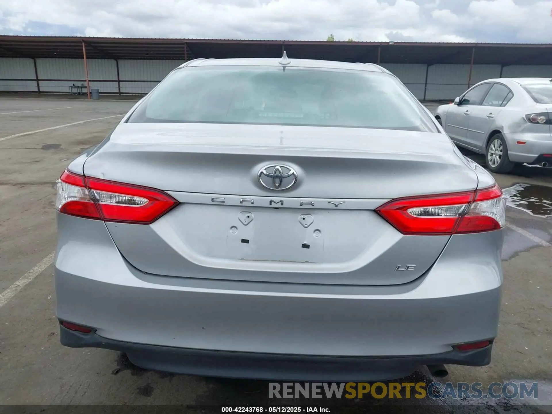 16 Фотография поврежденного автомобиля 4T1B11HK0KU297733 TOYOTA CAMRY 2019