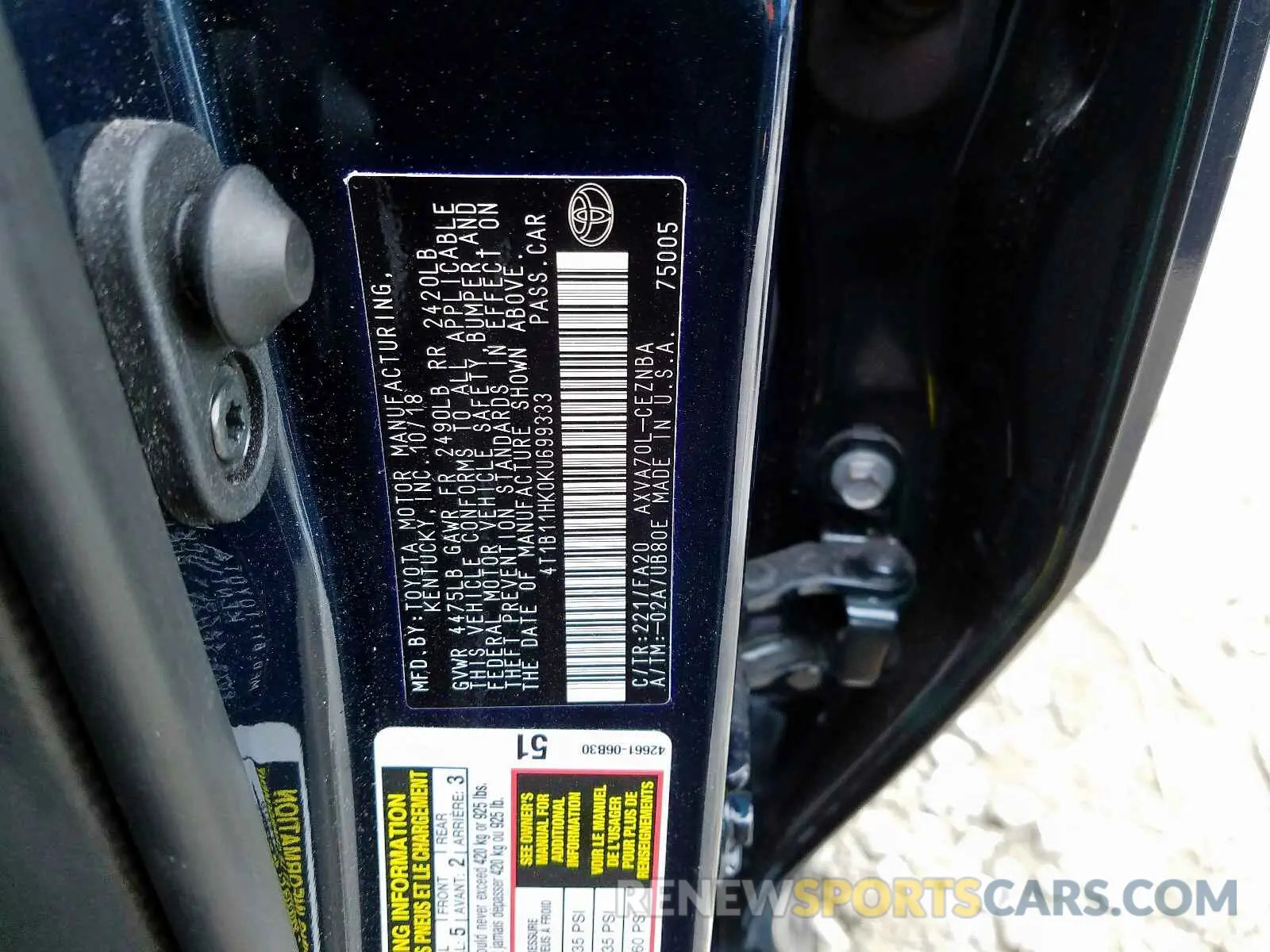 10 Photograph of a damaged car 4T1B11HK0KU699333 TOYOTA CAMRY 2019