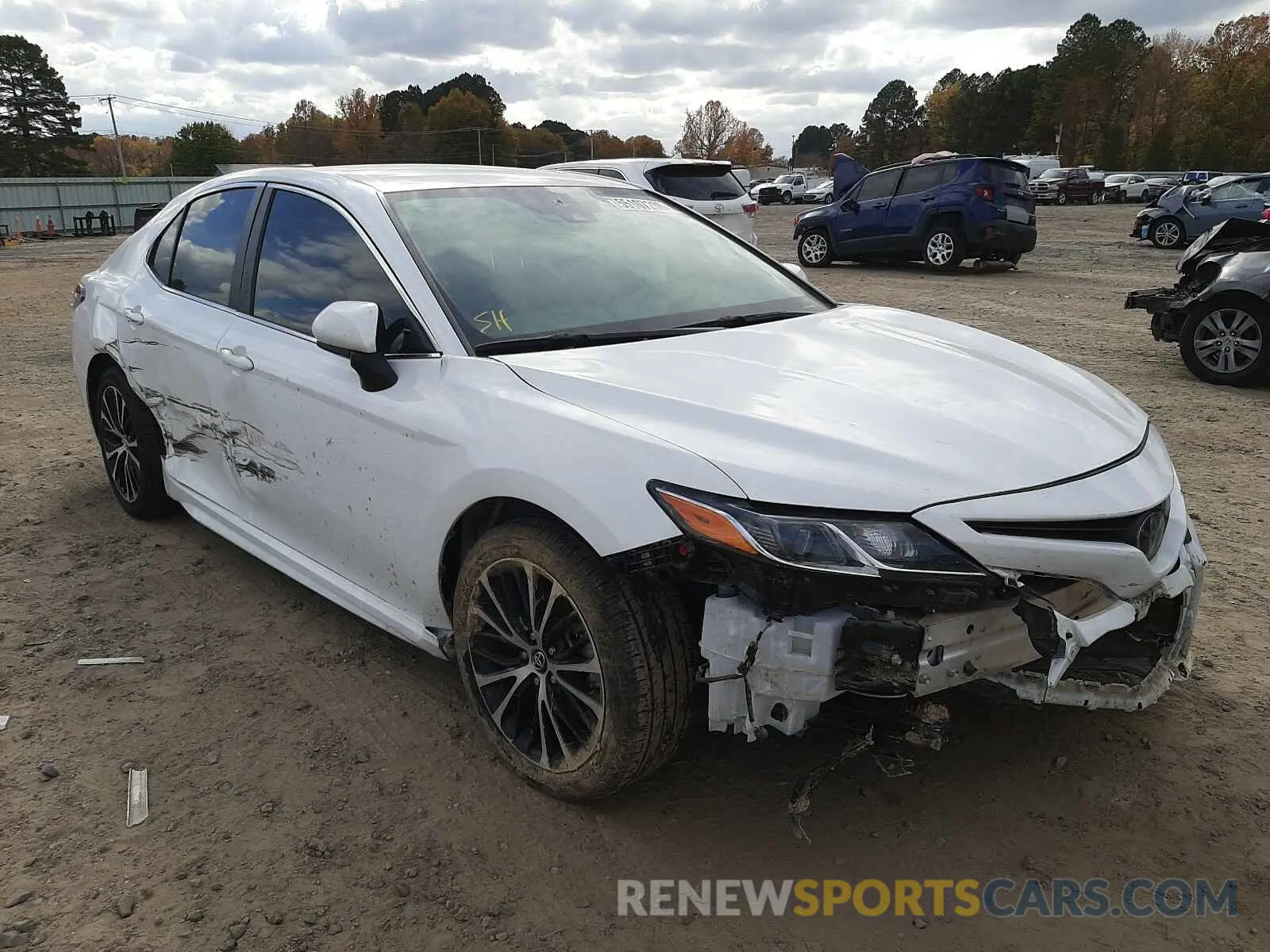 1 Photograph of a damaged car 4T1B11HK0KU700299 TOYOTA CAMRY 2019