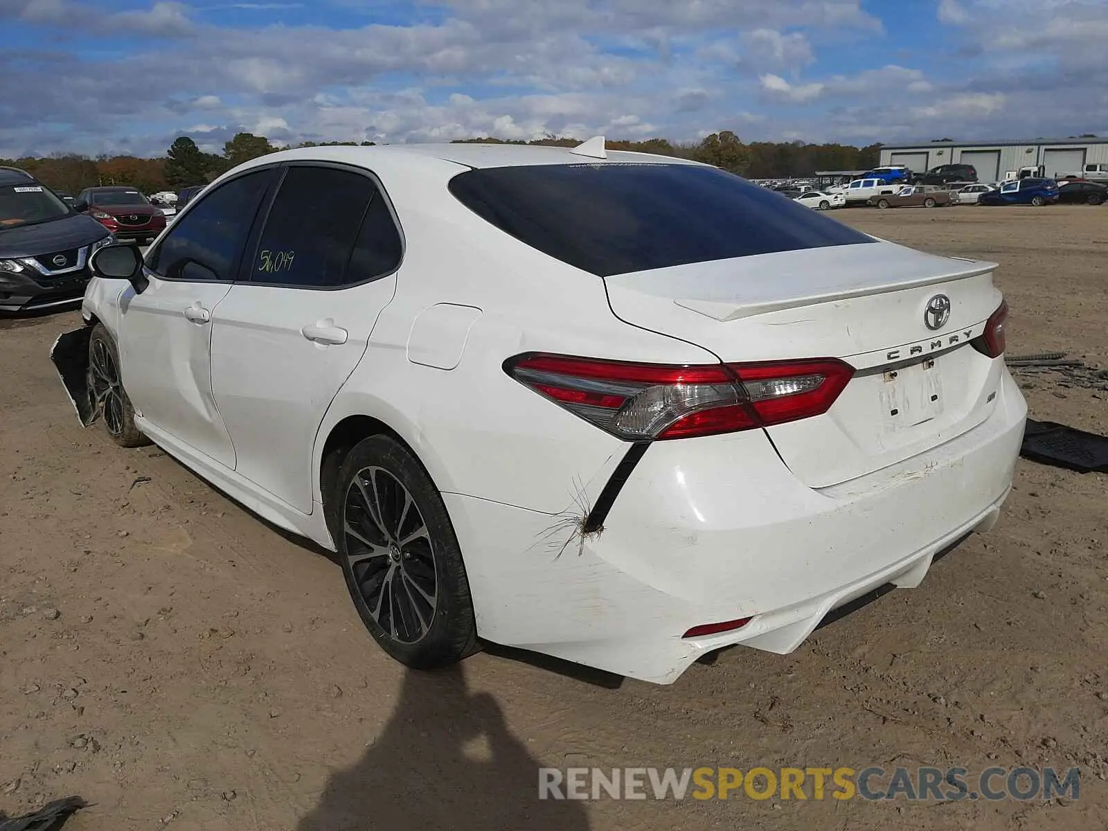 3 Photograph of a damaged car 4T1B11HK0KU700299 TOYOTA CAMRY 2019