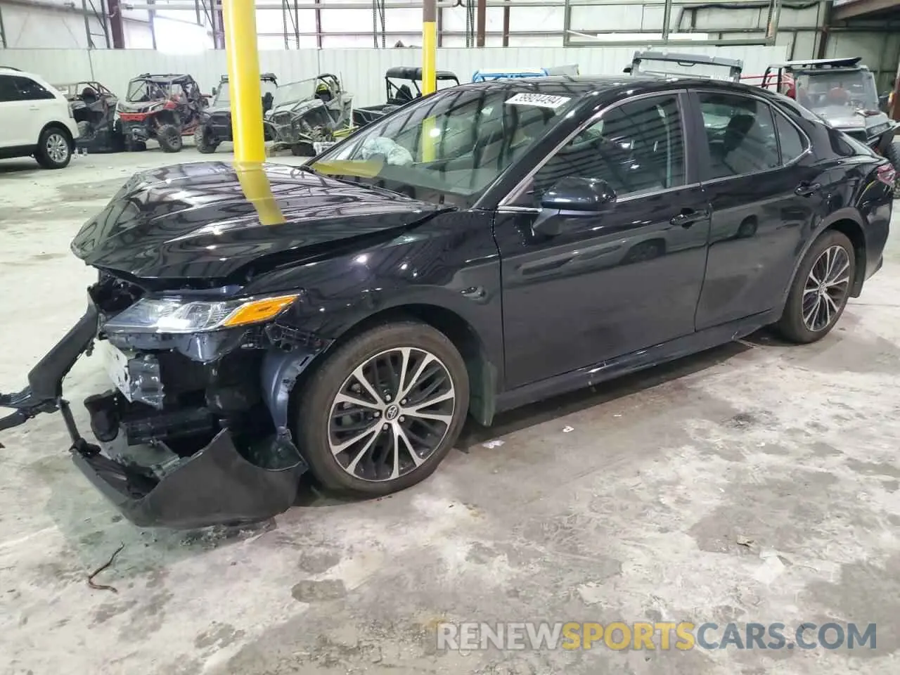 1 Photograph of a damaged car 4T1B11HK0KU708449 TOYOTA CAMRY 2019