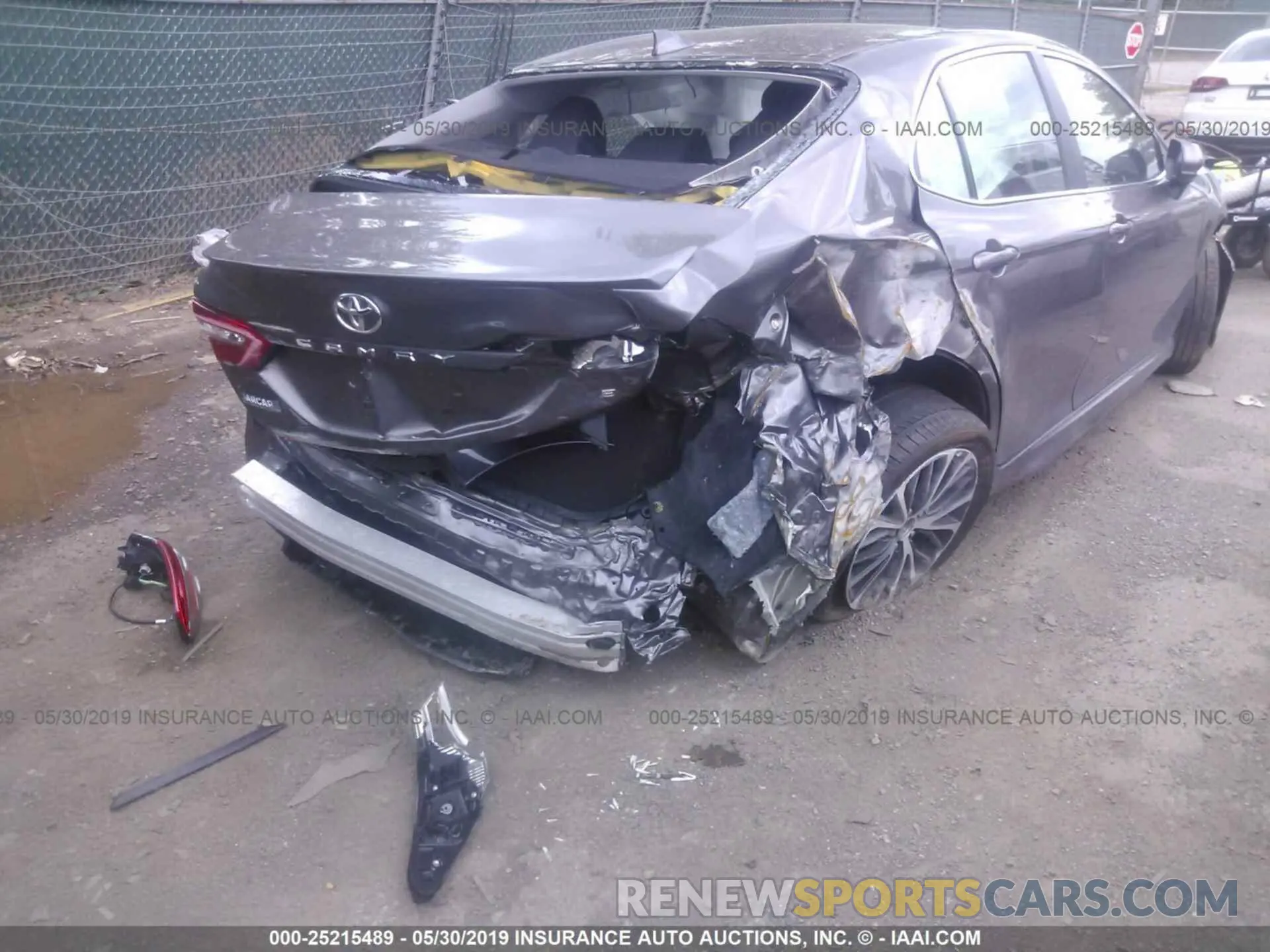6 Photograph of a damaged car 4T1B11HK0KU712078 TOYOTA CAMRY 2019