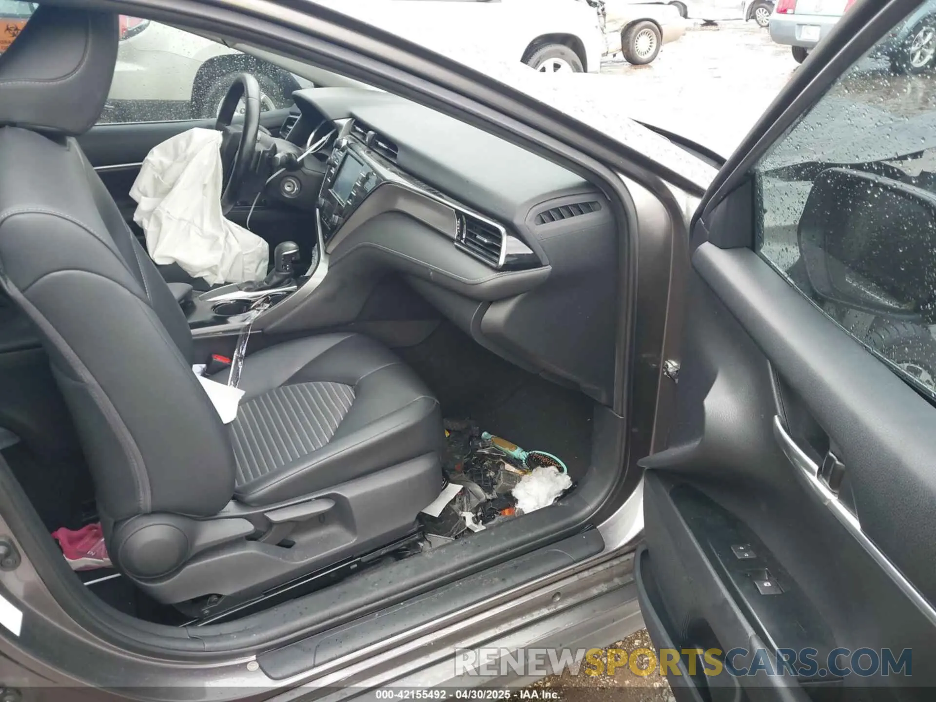 5 Фотография поврежденного автомобиля 4T1B11HK0KU715515 TOYOTA CAMRY 2019