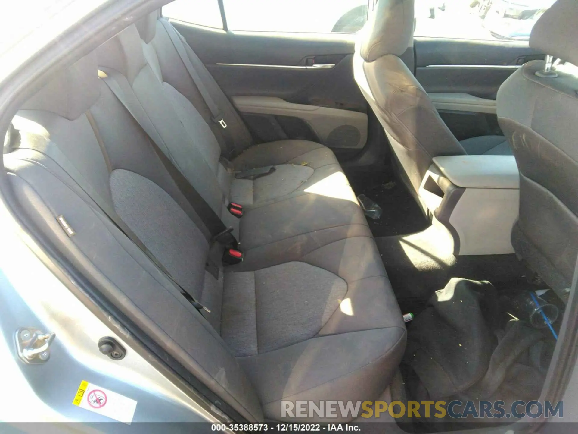 8 Фотография поврежденного автомобиля 4T1B11HK0KU720407 TOYOTA CAMRY 2019