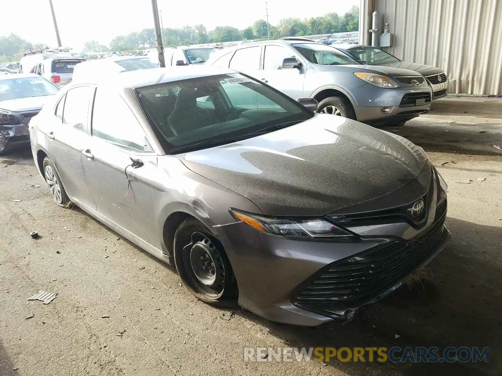1 Photograph of a damaged car 4T1B11HK0KU731553 TOYOTA CAMRY 2019