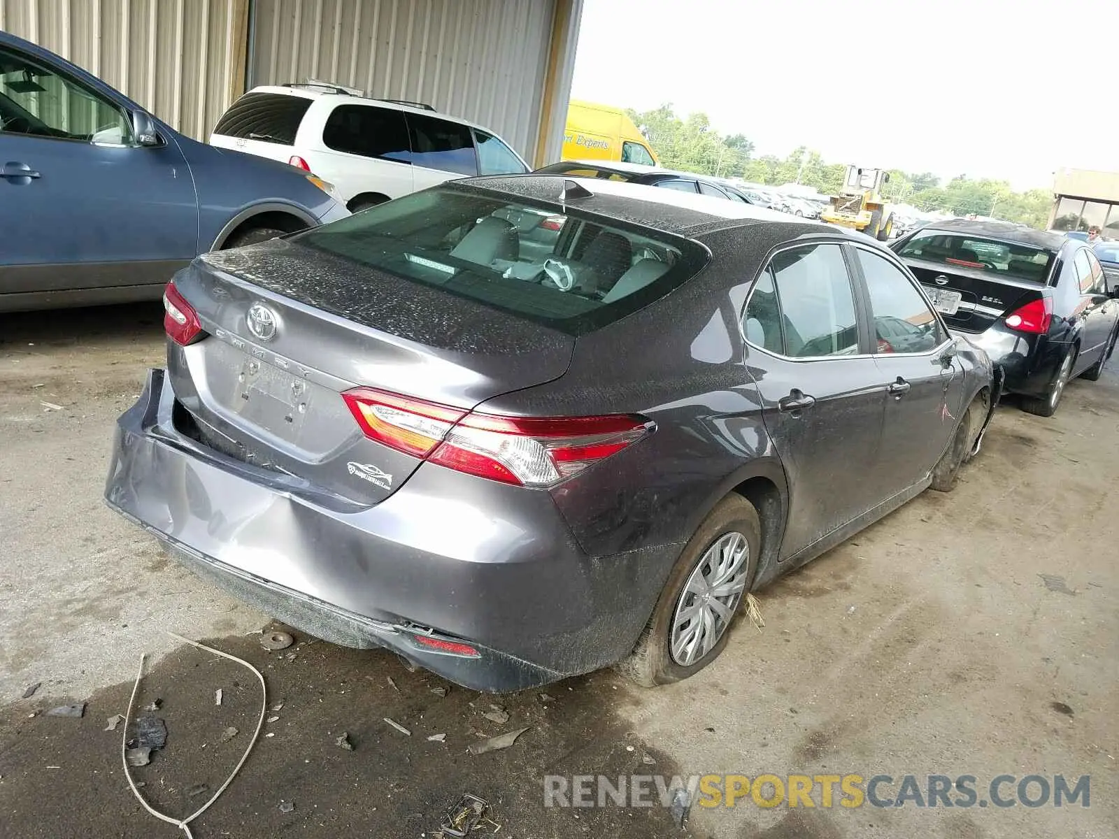 4 Photograph of a damaged car 4T1B11HK0KU731553 TOYOTA CAMRY 2019