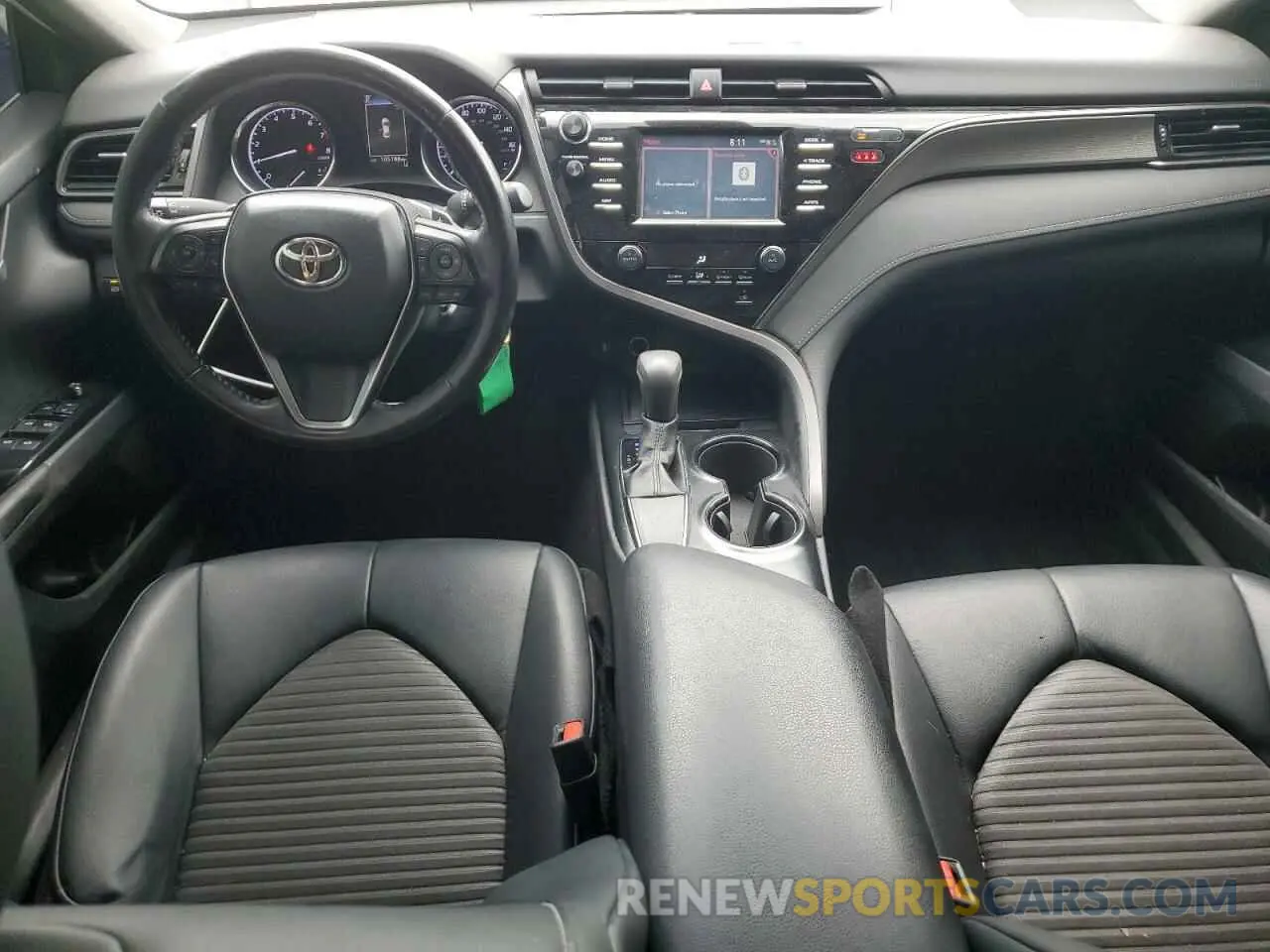 8 Photograph of a damaged car 4T1B11HK0KU733500 TOYOTA CAMRY 2019