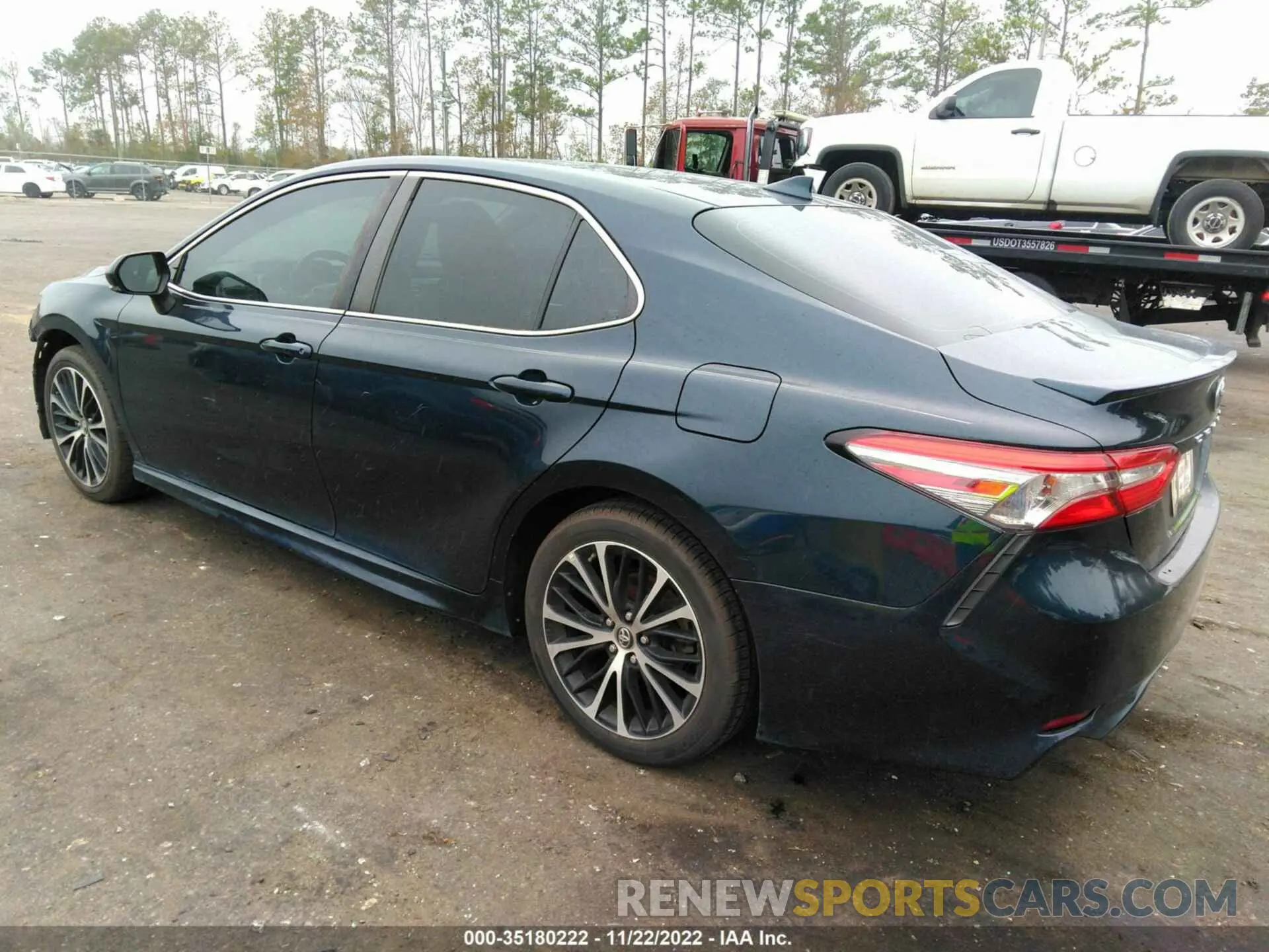 3 Фотография поврежденного автомобиля 4T1B11HK0KU734565 TOYOTA CAMRY 2019