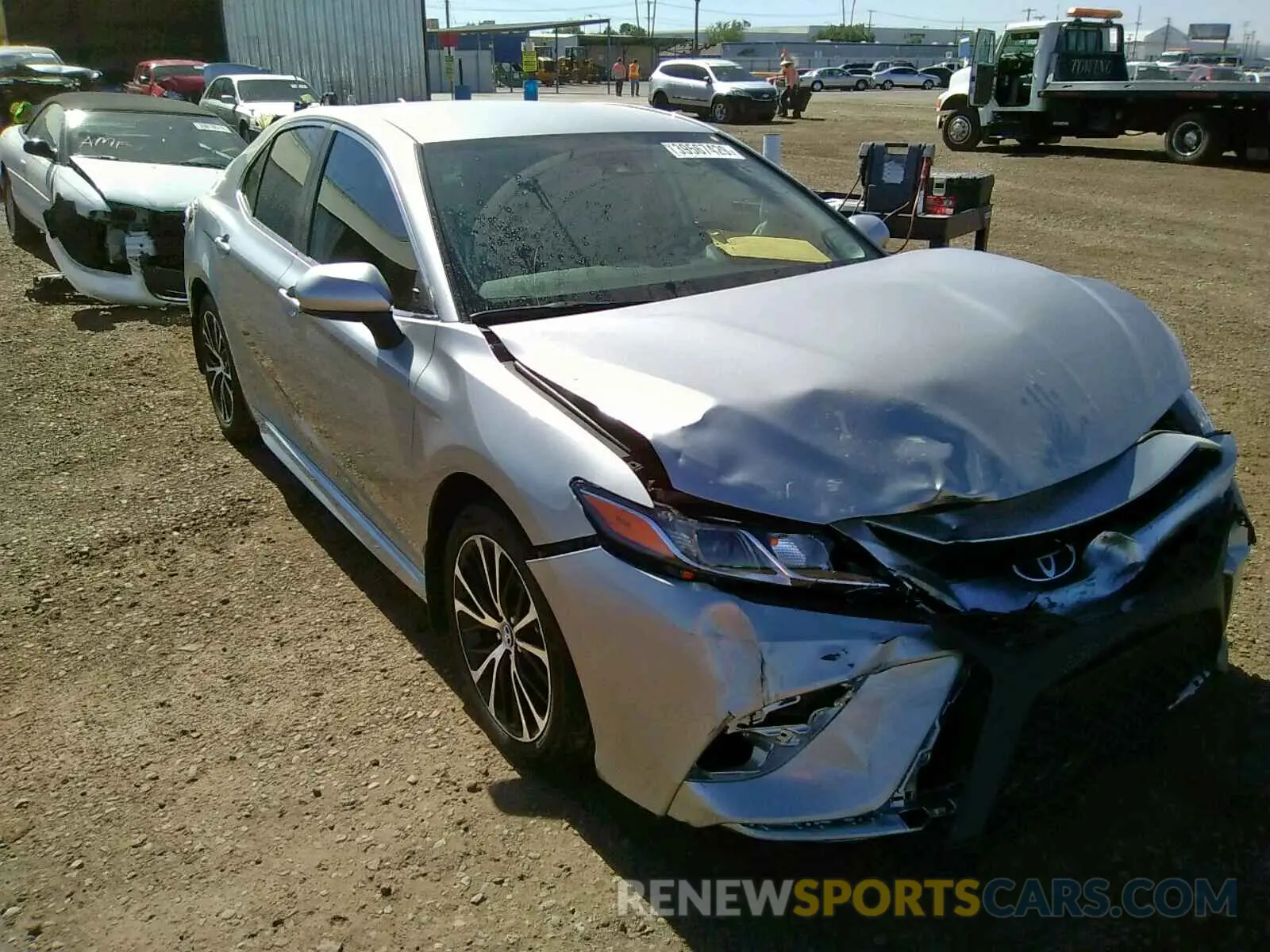 1 Photograph of a damaged car 4T1B11HK0KU736865 TOYOTA CAMRY 2019
