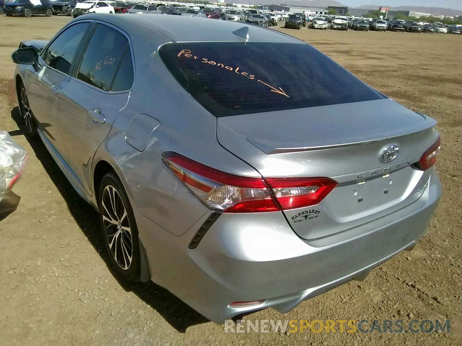 3 Photograph of a damaged car 4T1B11HK0KU736865 TOYOTA CAMRY 2019