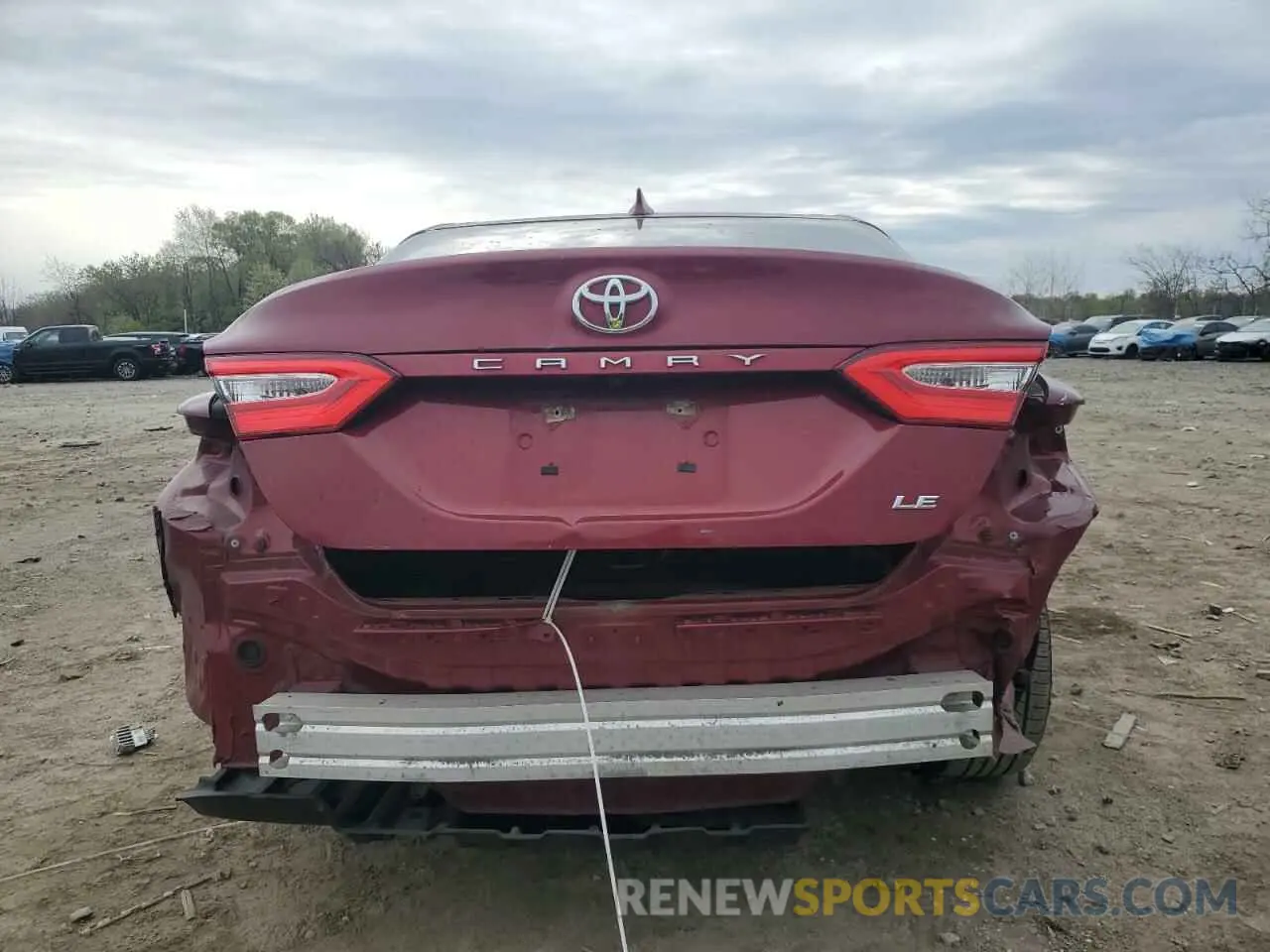 6 Photograph of a damaged car 4T1B11HK0KU740365 TOYOTA CAMRY 2019