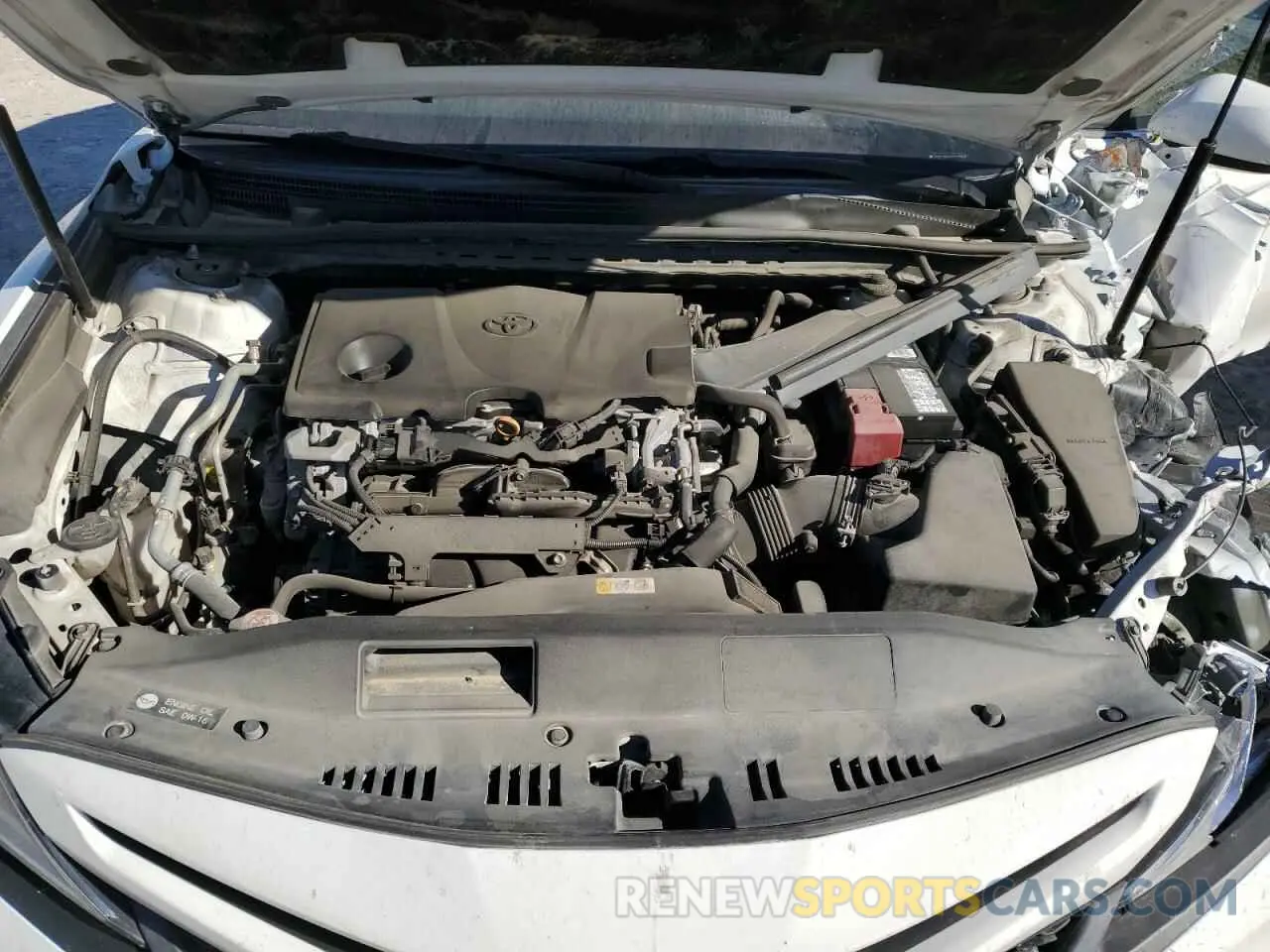 11 Photograph of a damaged car 4T1B11HK0KU744299 TOYOTA CAMRY 2019