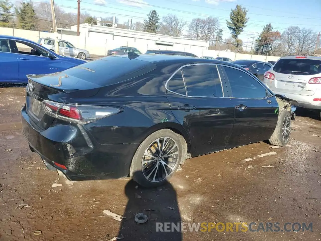 3 Фотография поврежденного автомобиля 4T1B11HK0KU748983 TOYOTA CAMRY 2019