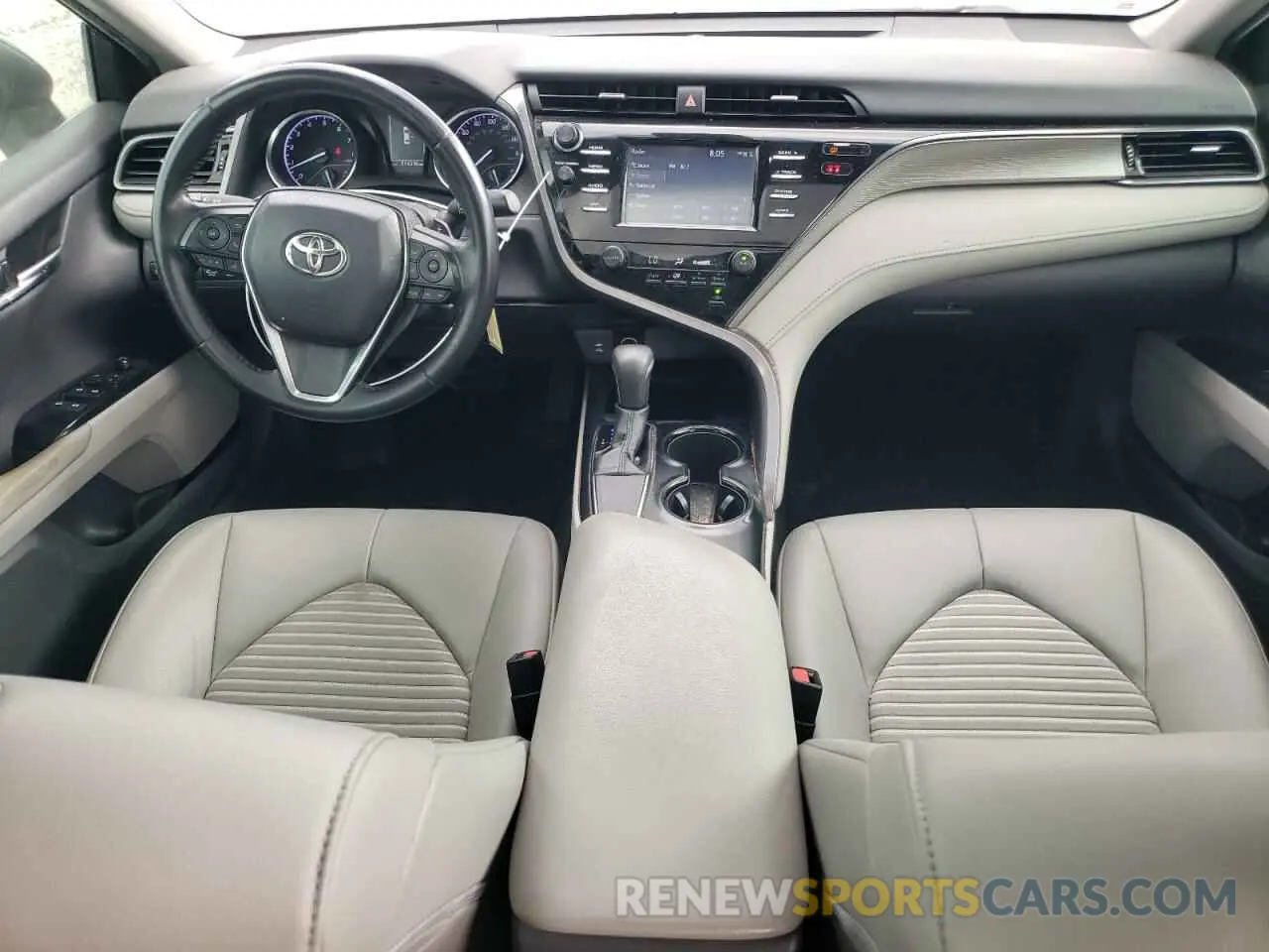 8 Photograph of a damaged car 4T1B11HK0KU758929 TOYOTA CAMRY 2019