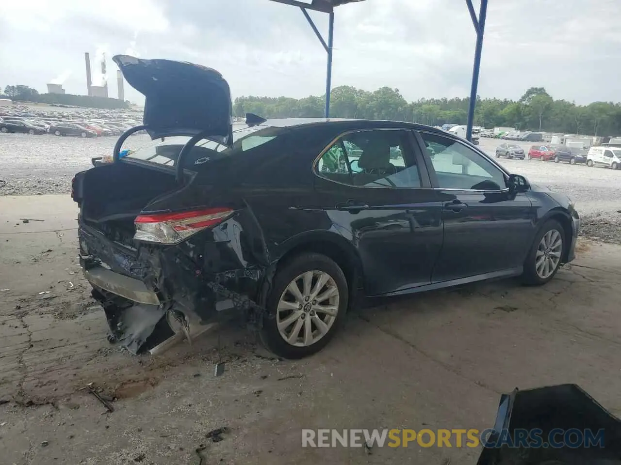 3 Photograph of a damaged car 4T1B11HK0KU766142 TOYOTA CAMRY 2019
