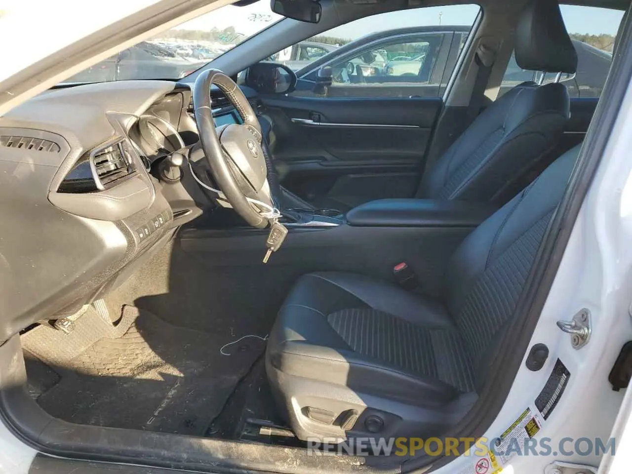 7 Photograph of a damaged car 4T1B11HK0KU767680 TOYOTA CAMRY 2019