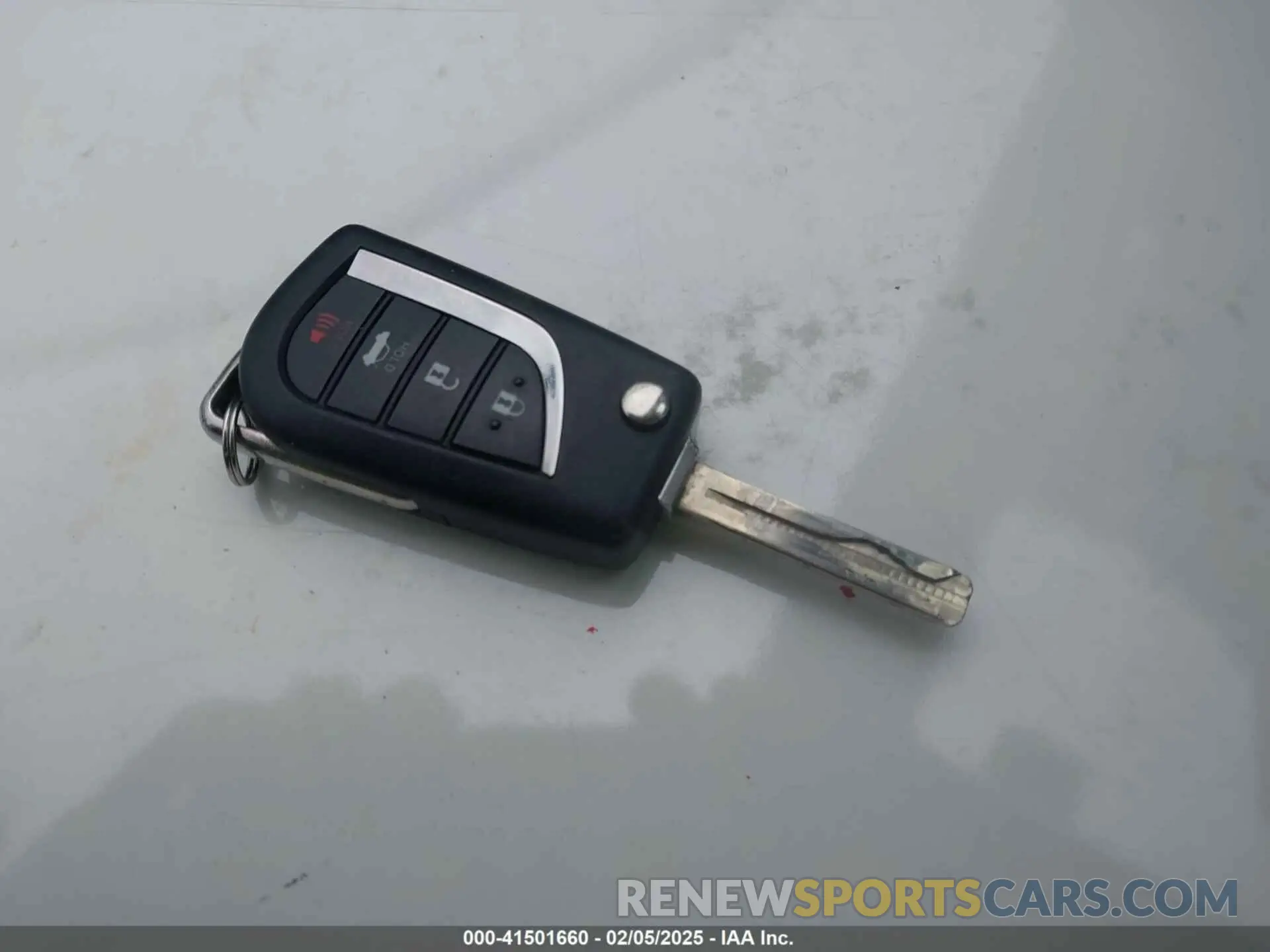 11 Фотография поврежденного автомобиля 4T1B11HK0KU770658 TOYOTA CAMRY 2019
