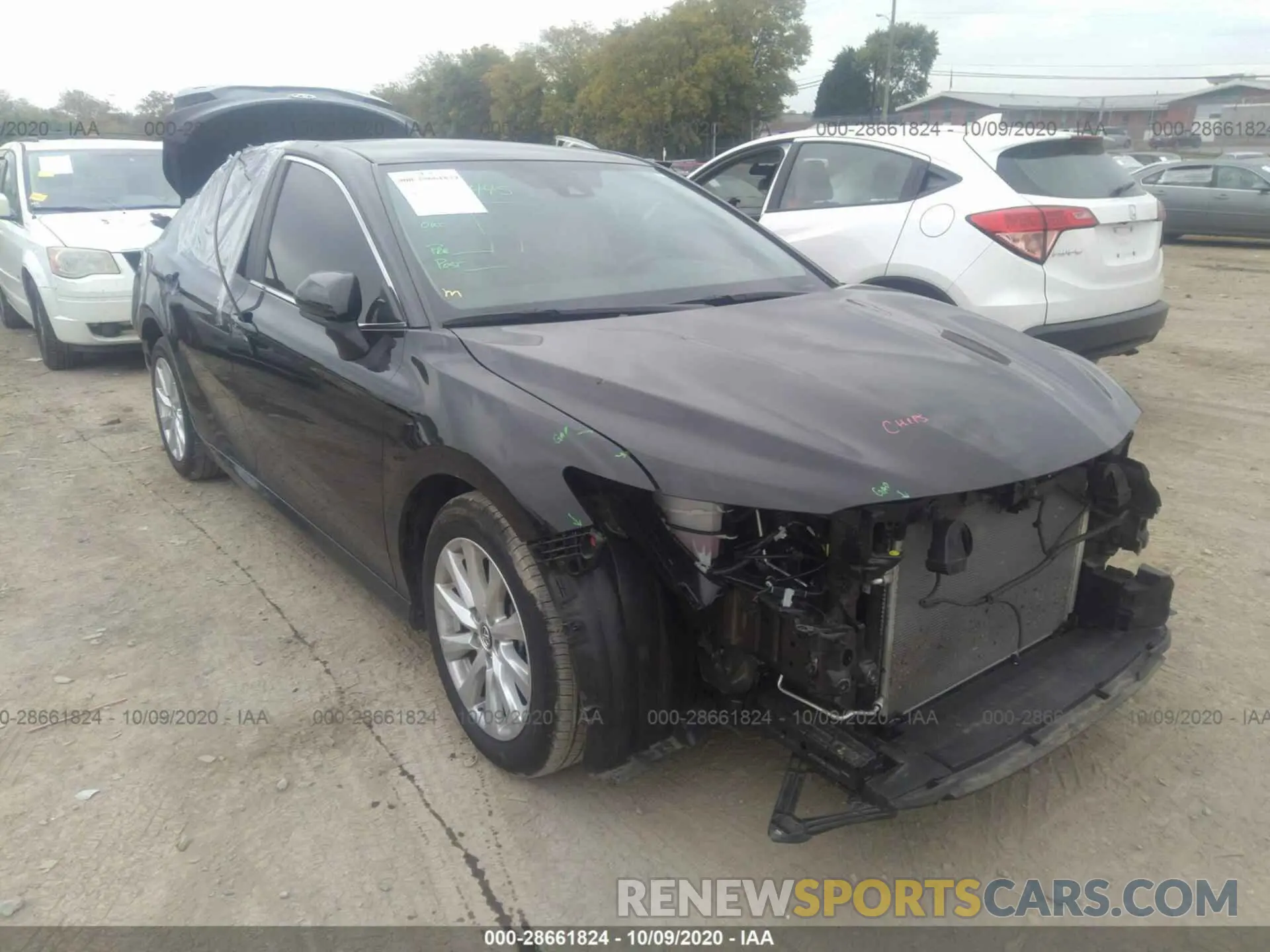 1 Photograph of a damaged car 4T1B11HK0KU774144 TOYOTA CAMRY 2019