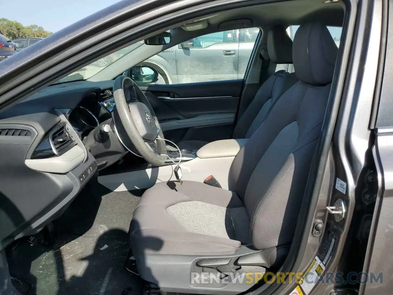 7 Photograph of a damaged car 4T1B11HK0KU775133 TOYOTA CAMRY 2019
