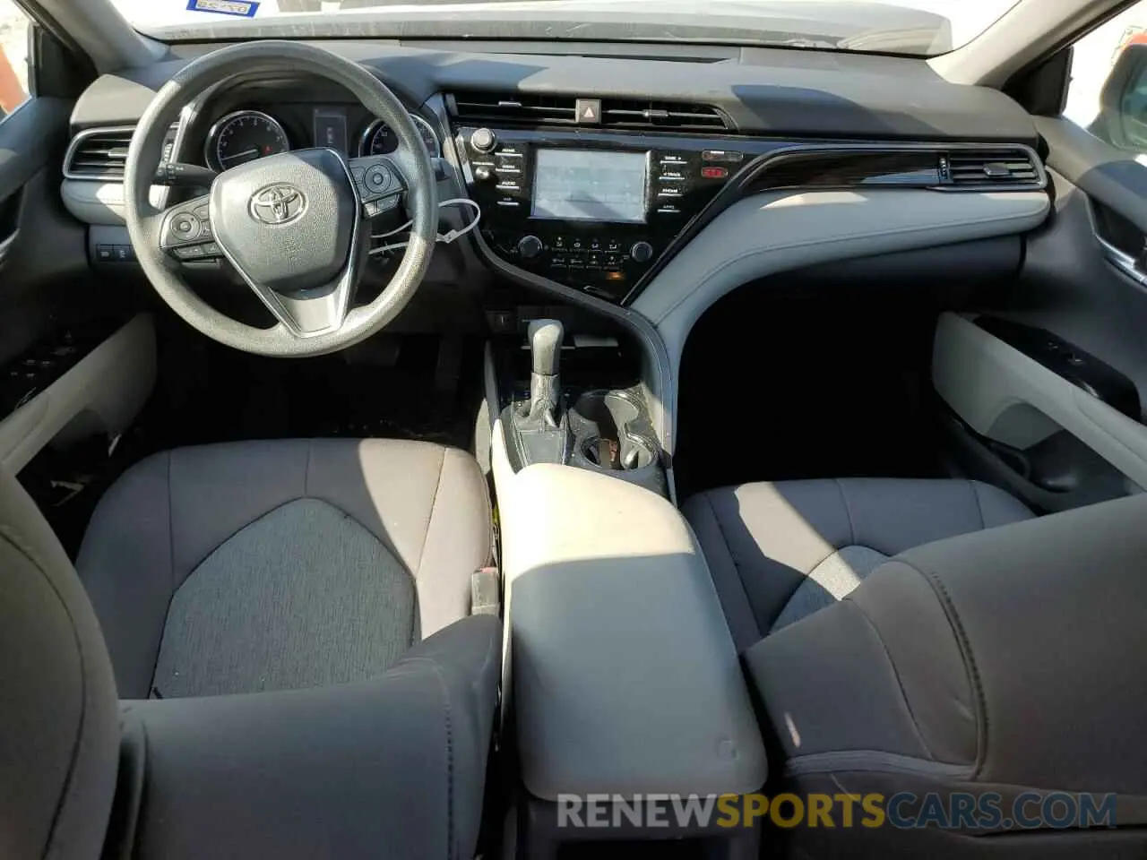 8 Photograph of a damaged car 4T1B11HK0KU775133 TOYOTA CAMRY 2019