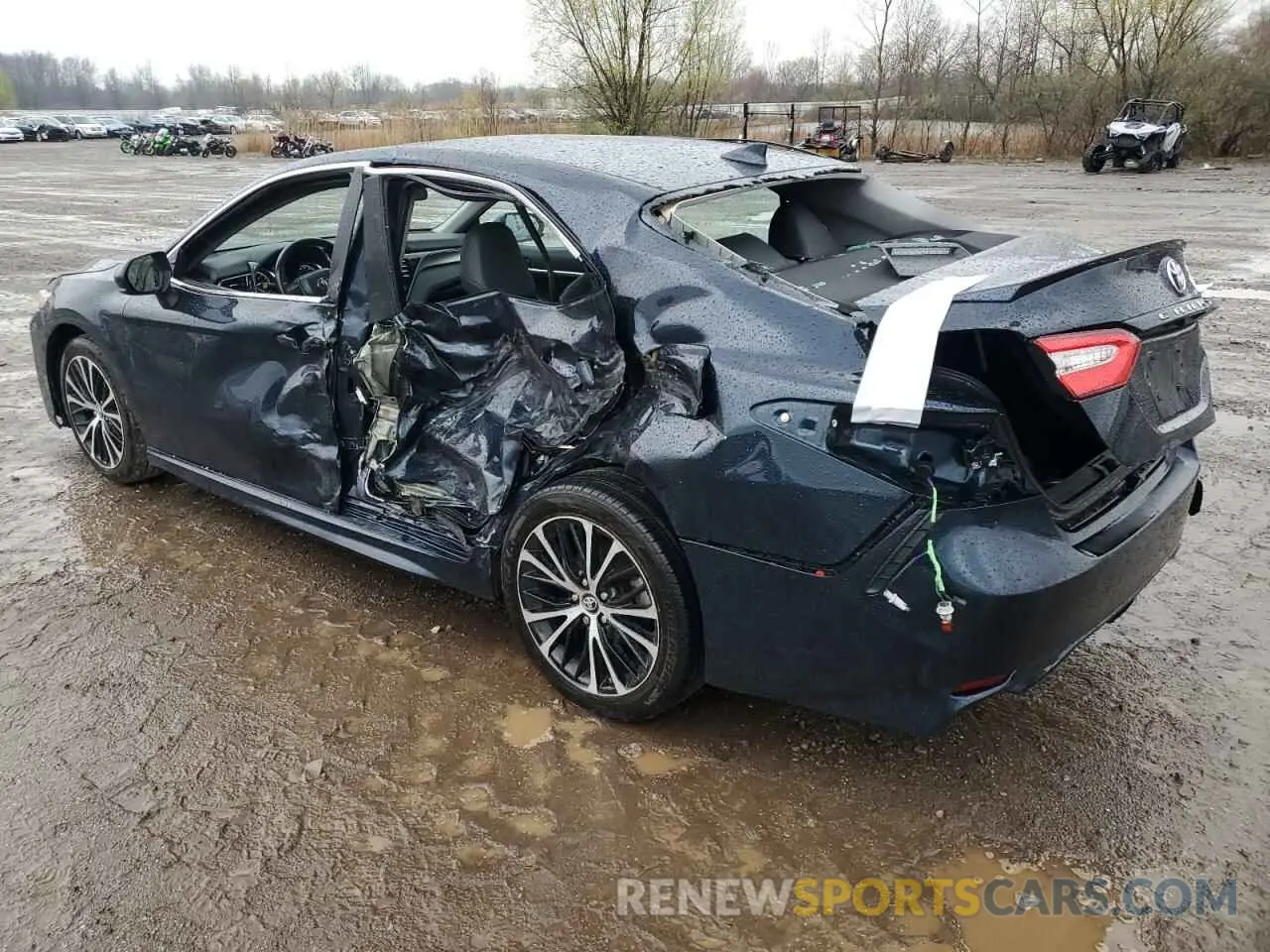 2 Photograph of a damaged car 4T1B11HK0KU776122 TOYOTA CAMRY 2019