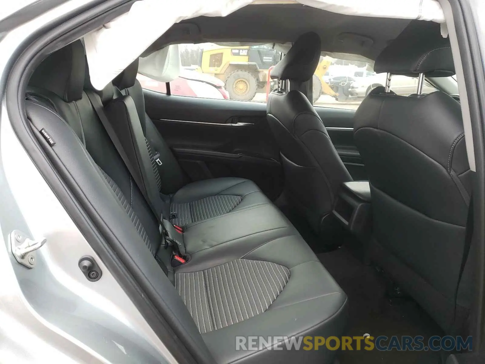 6 Photograph of a damaged car 4T1B11HK0KU789498 TOYOTA CAMRY 2019