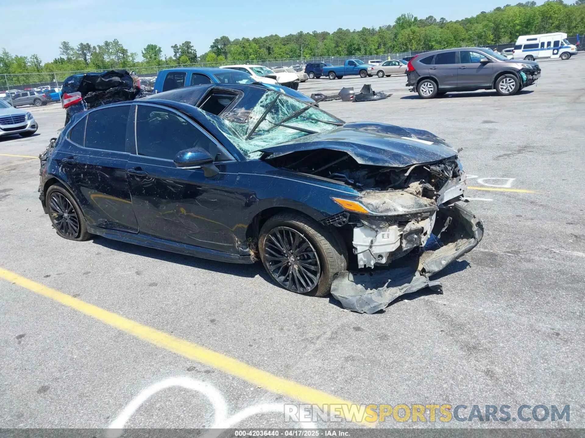 1 Фотография поврежденного автомобиля 4T1B11HK0KU790070 TOYOTA CAMRY 2019
