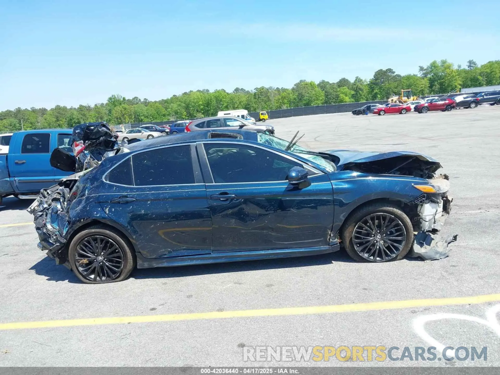 13 Фотография поврежденного автомобиля 4T1B11HK0KU790070 TOYOTA CAMRY 2019