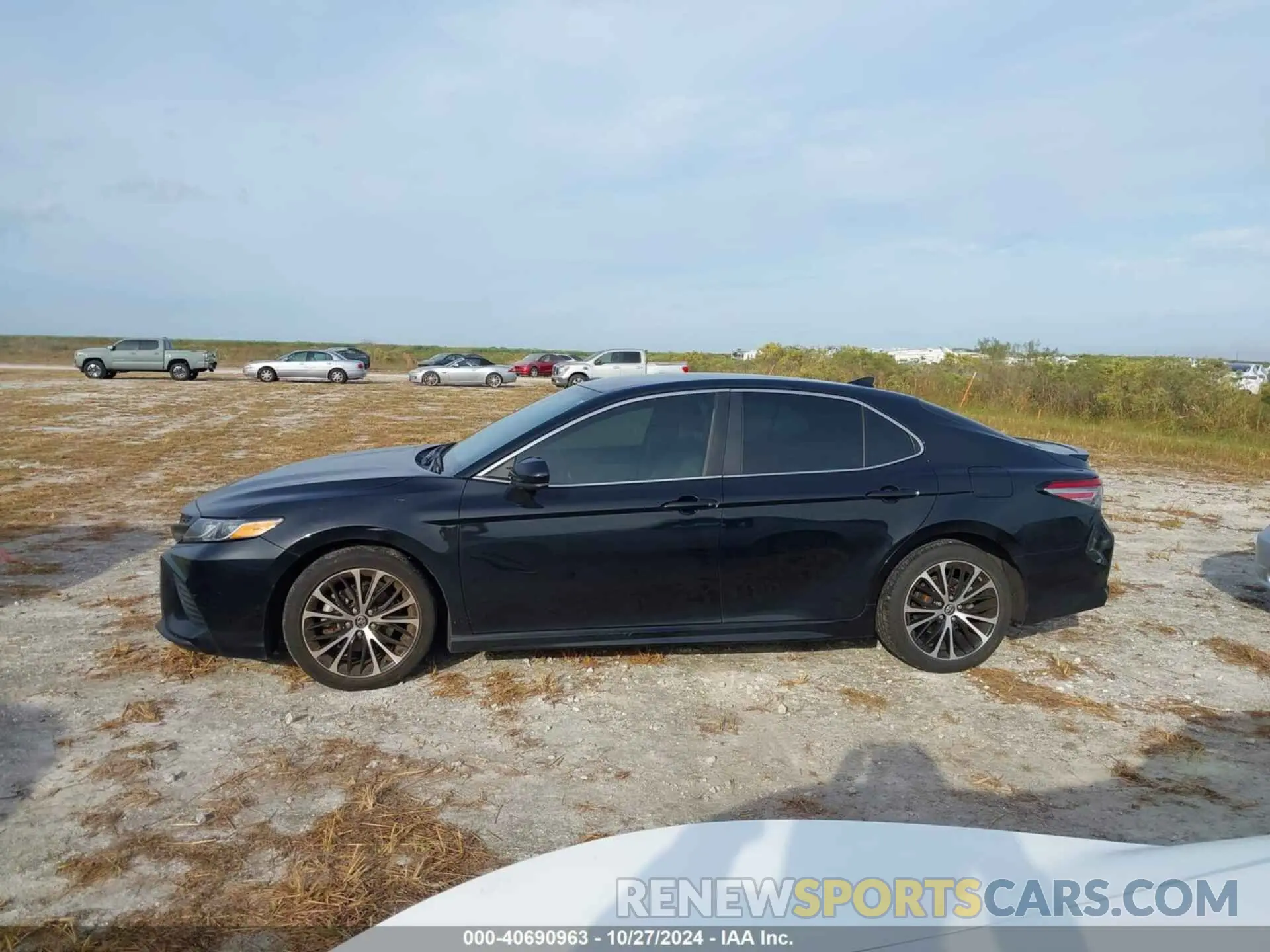13 Фотография поврежденного автомобиля 4T1B11HK0KU795754 TOYOTA CAMRY 2019