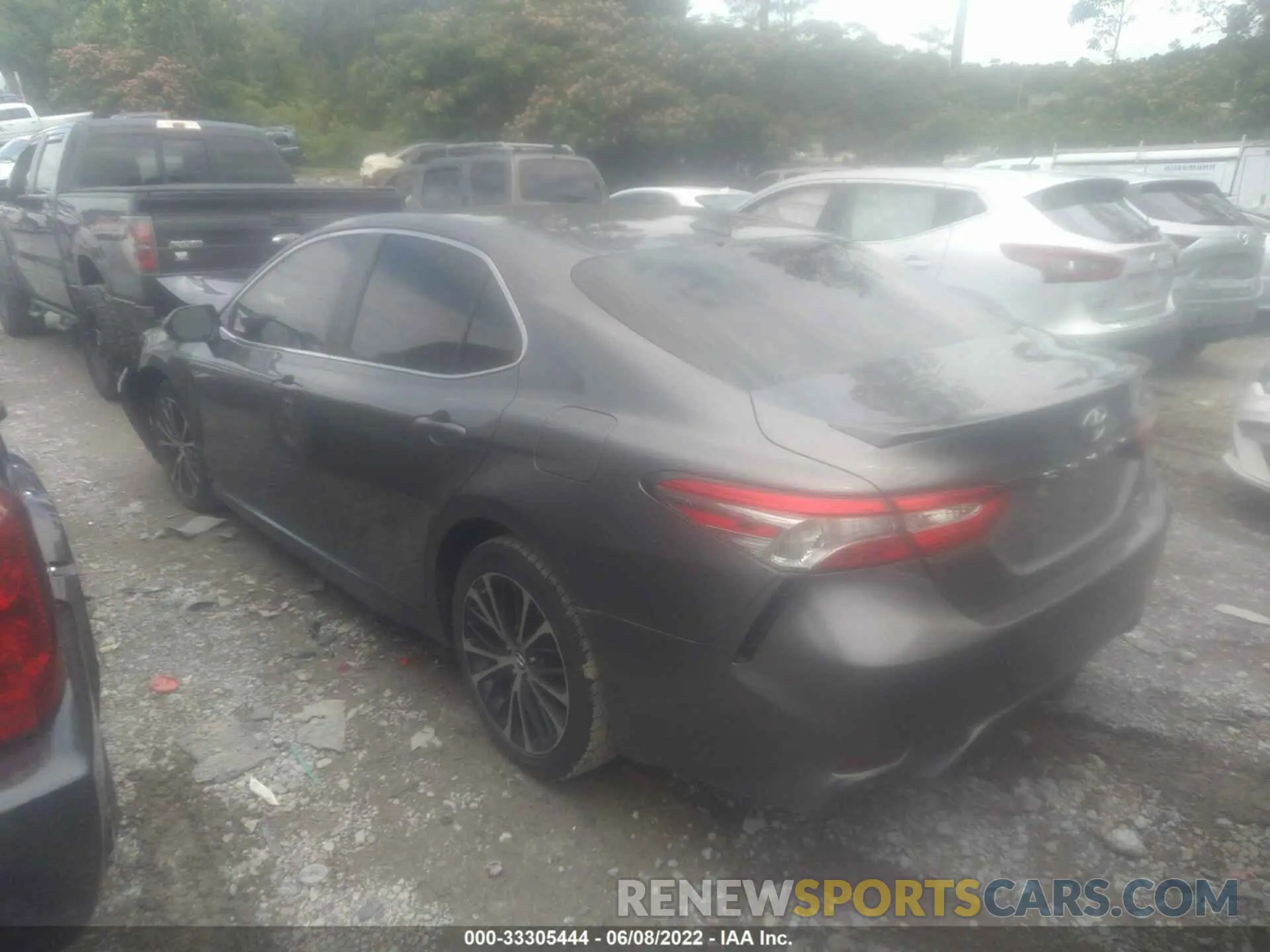 3 Photograph of a damaged car 4T1B11HK0KU797813 TOYOTA CAMRY 2019