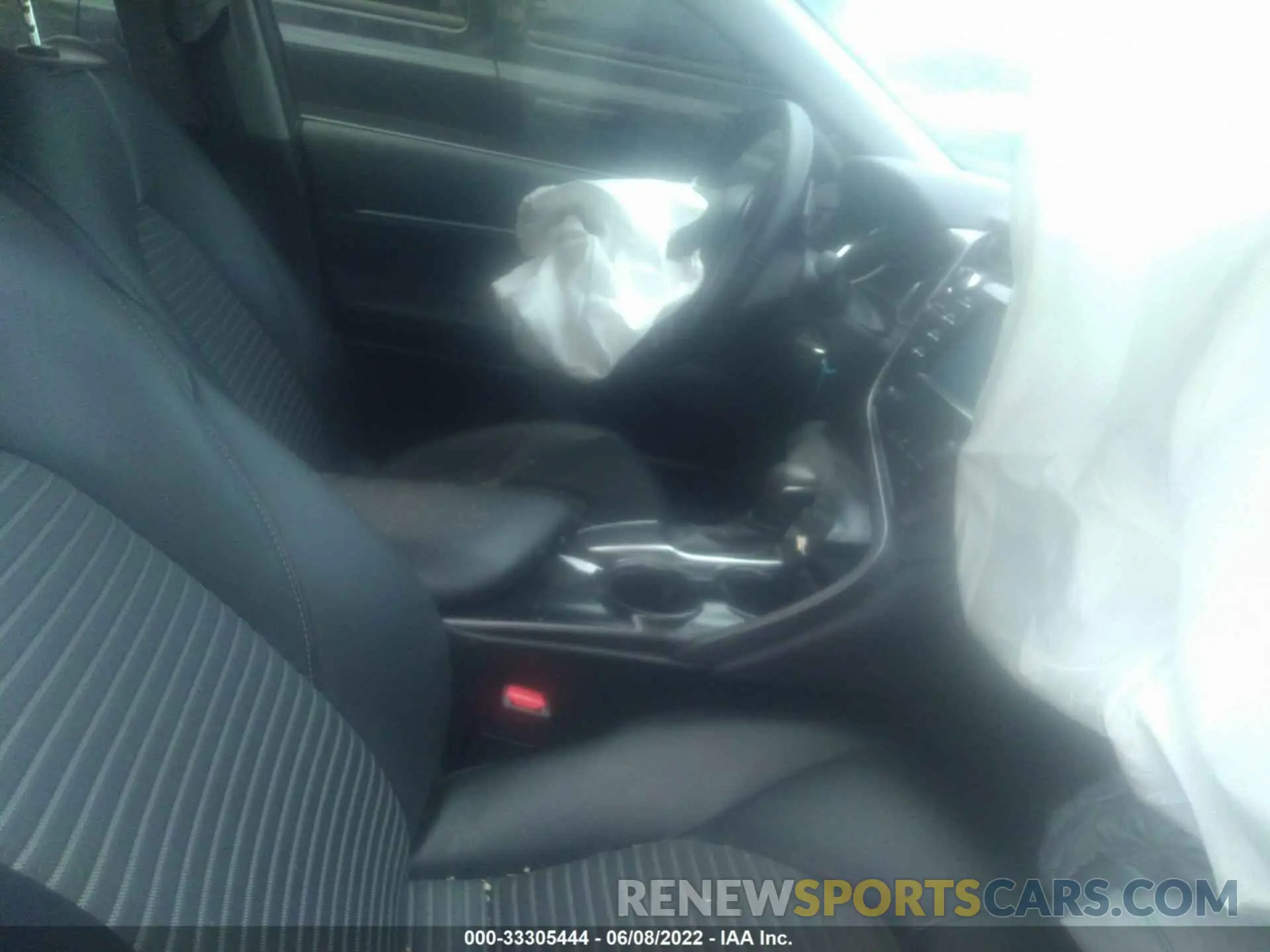 5 Photograph of a damaged car 4T1B11HK0KU797813 TOYOTA CAMRY 2019