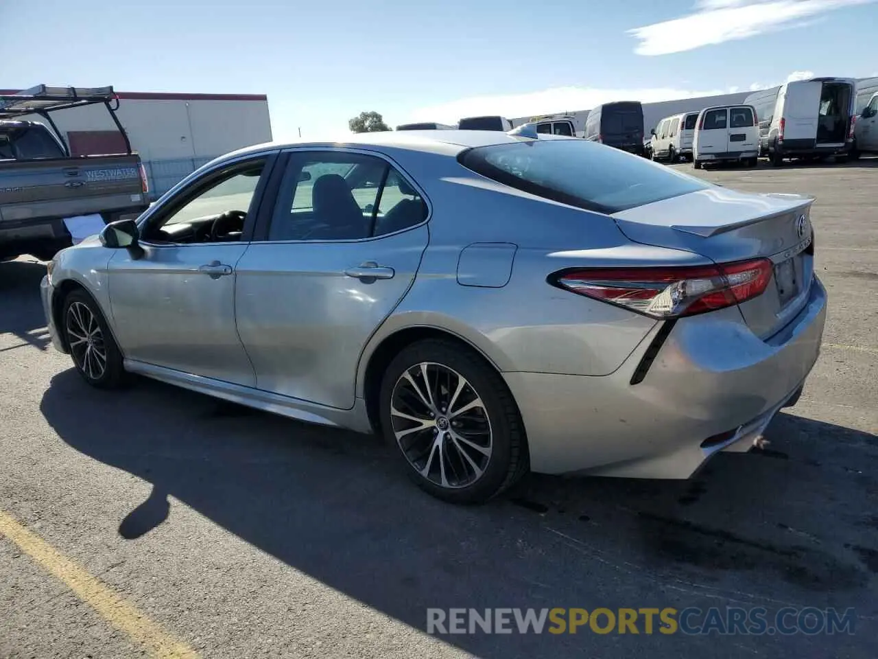 2 Photograph of a damaged car 4T1B11HK0KU808048 TOYOTA CAMRY 2019