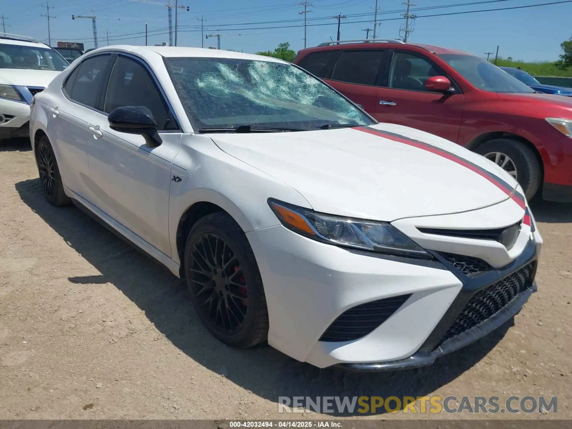 1 Фотография поврежденного автомобиля 4T1B11HK0KU809605 TOYOTA CAMRY 2019